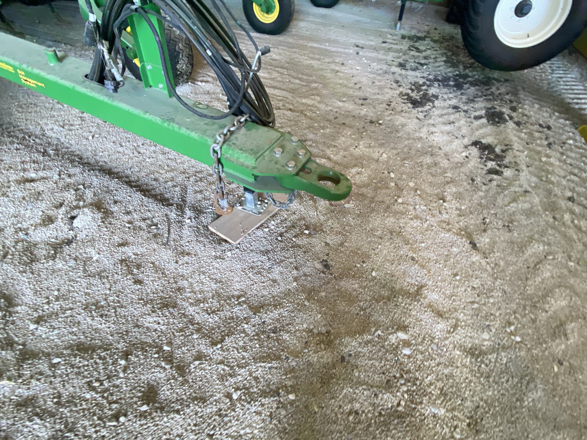 2024 John Deere 2230 Field Cultivator