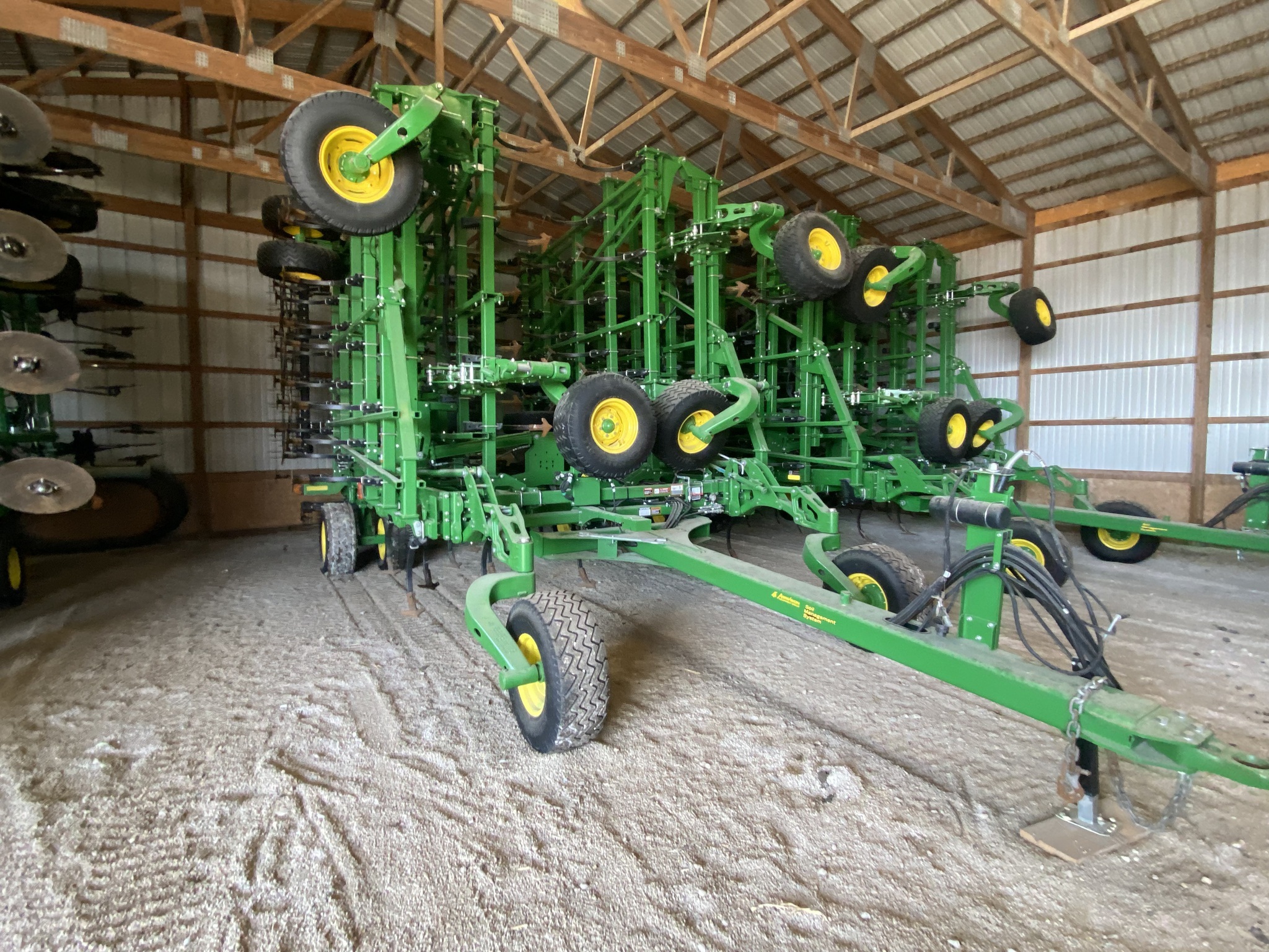 2024 John Deere 2230 Field Cultivator