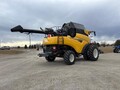 2024 New Holland CR7.90 Combine