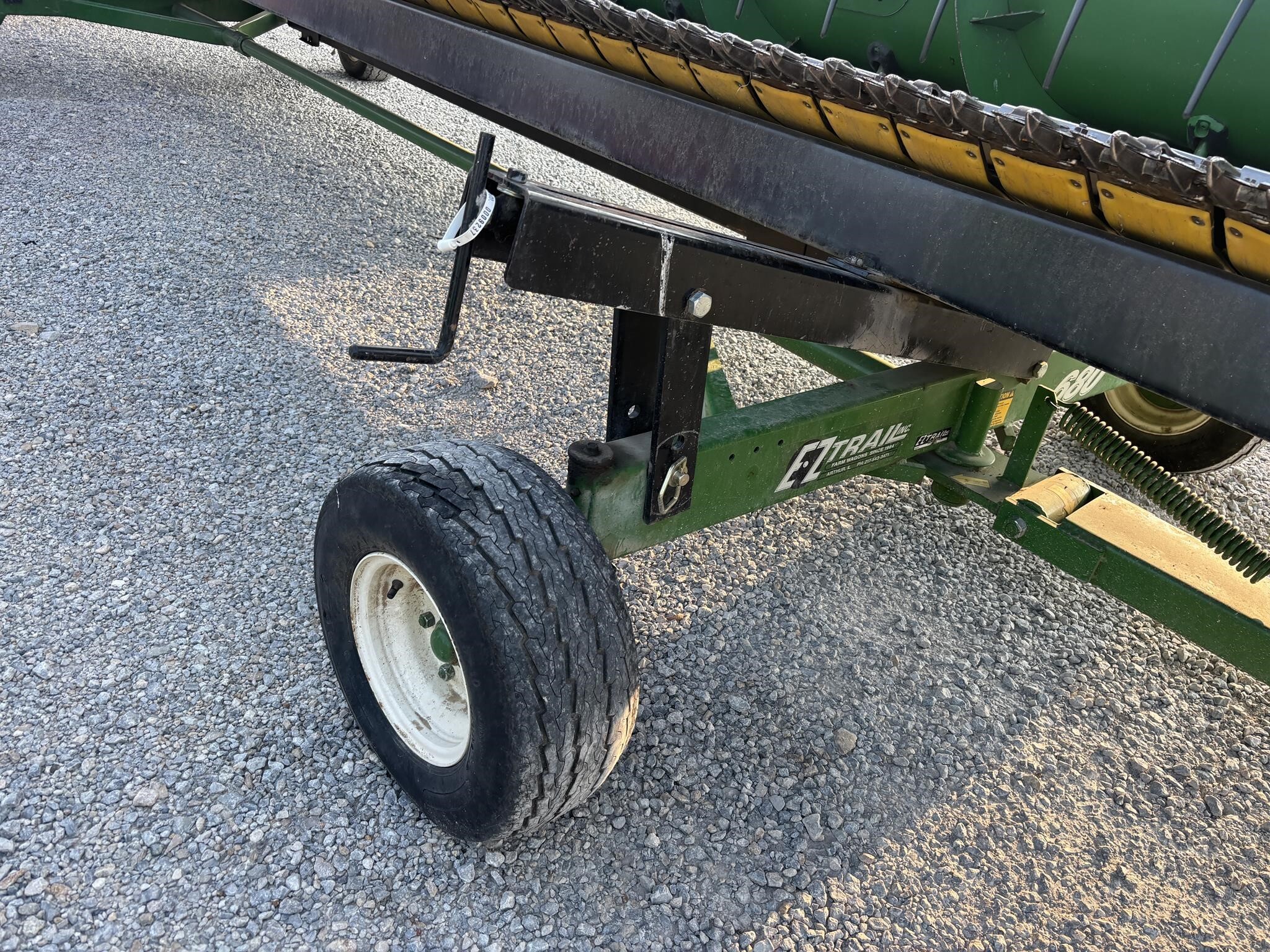  E-Z Trail 680 Header Trailer