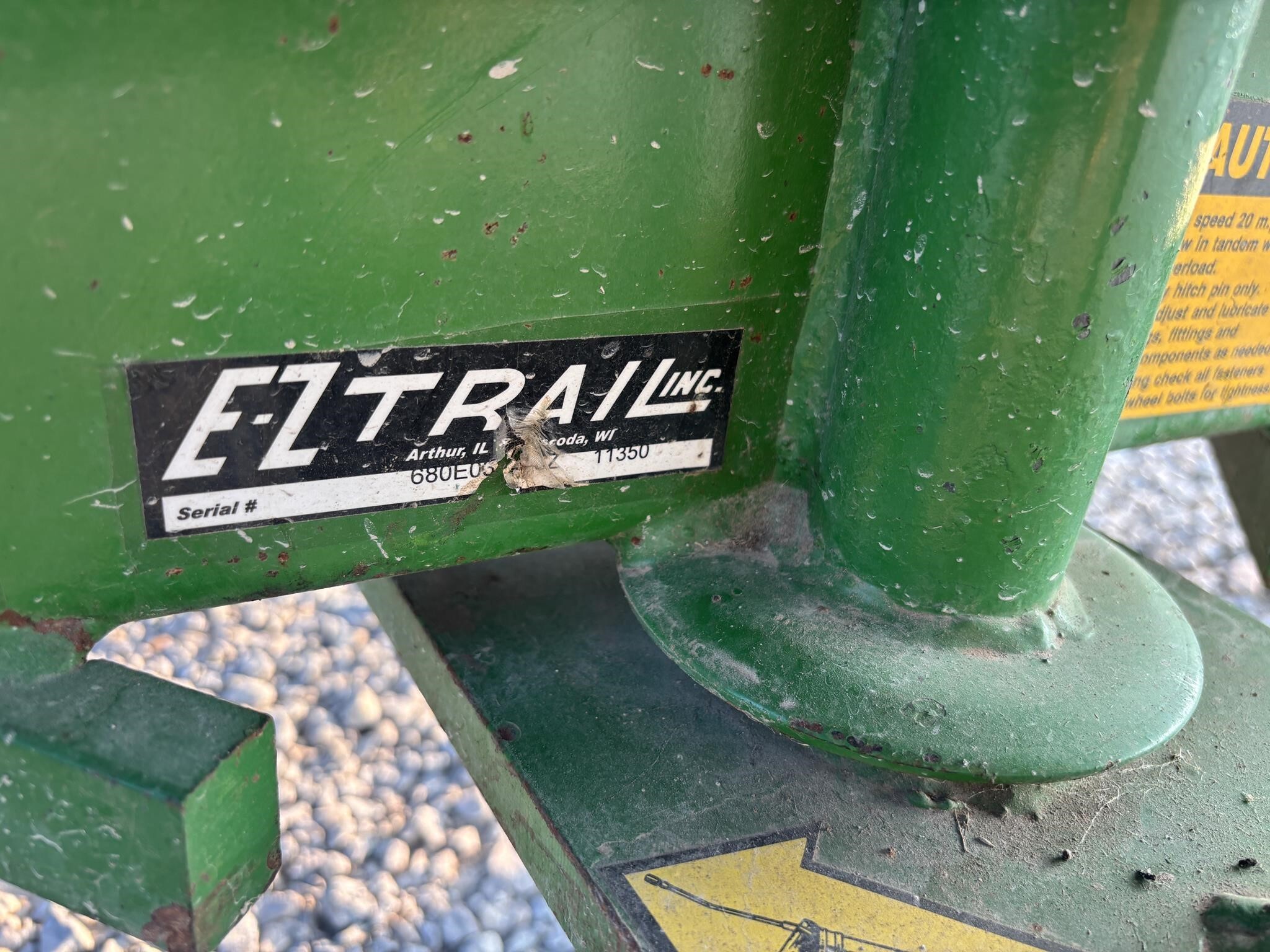  E-Z Trail 680 Header Trailer