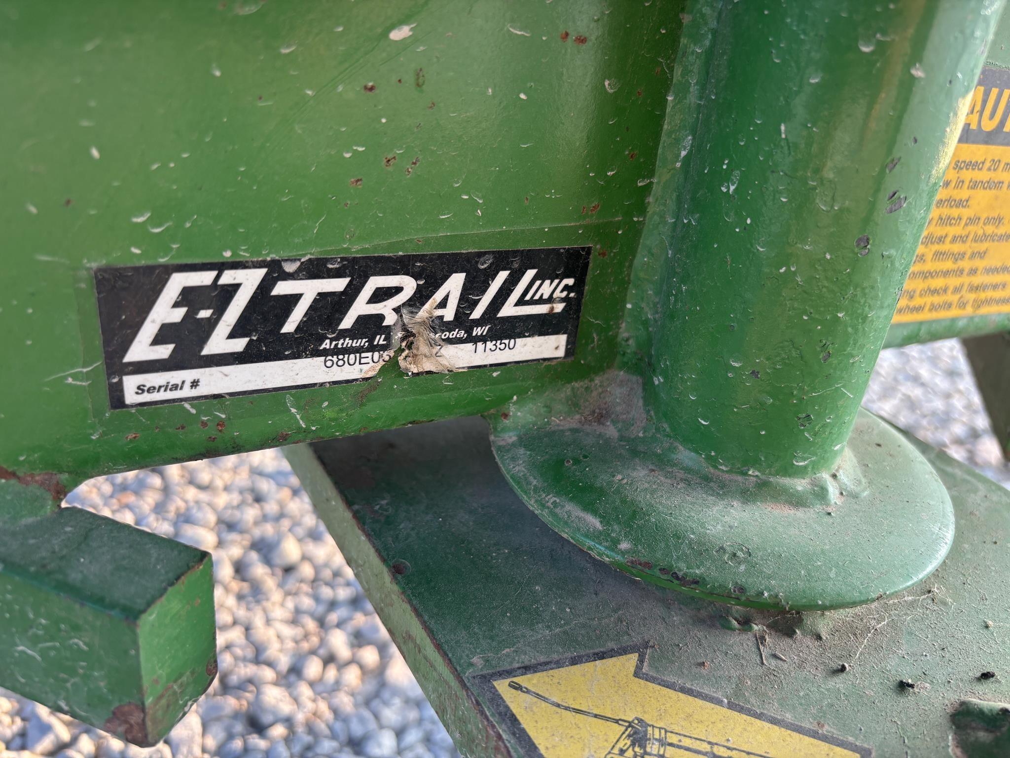  E-Z Trail 680 Header Trailer