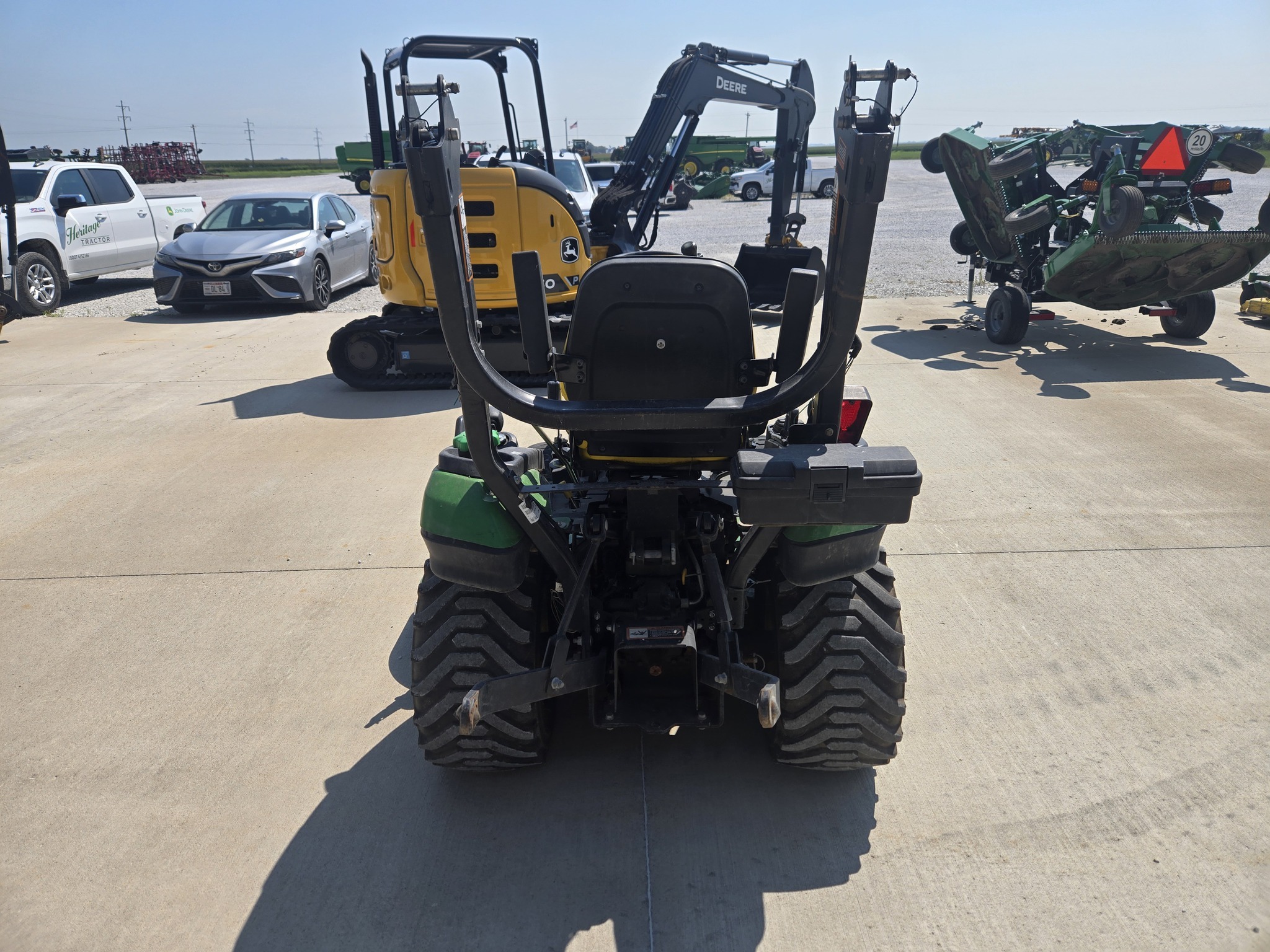2014 John Deere 1025R Tractor