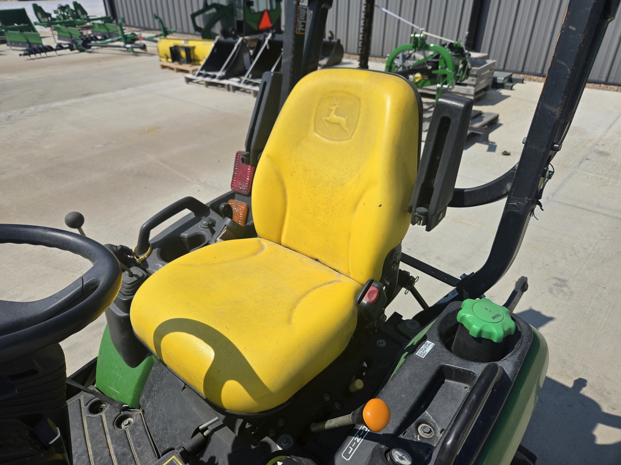 2014 John Deere 1025R Tractor