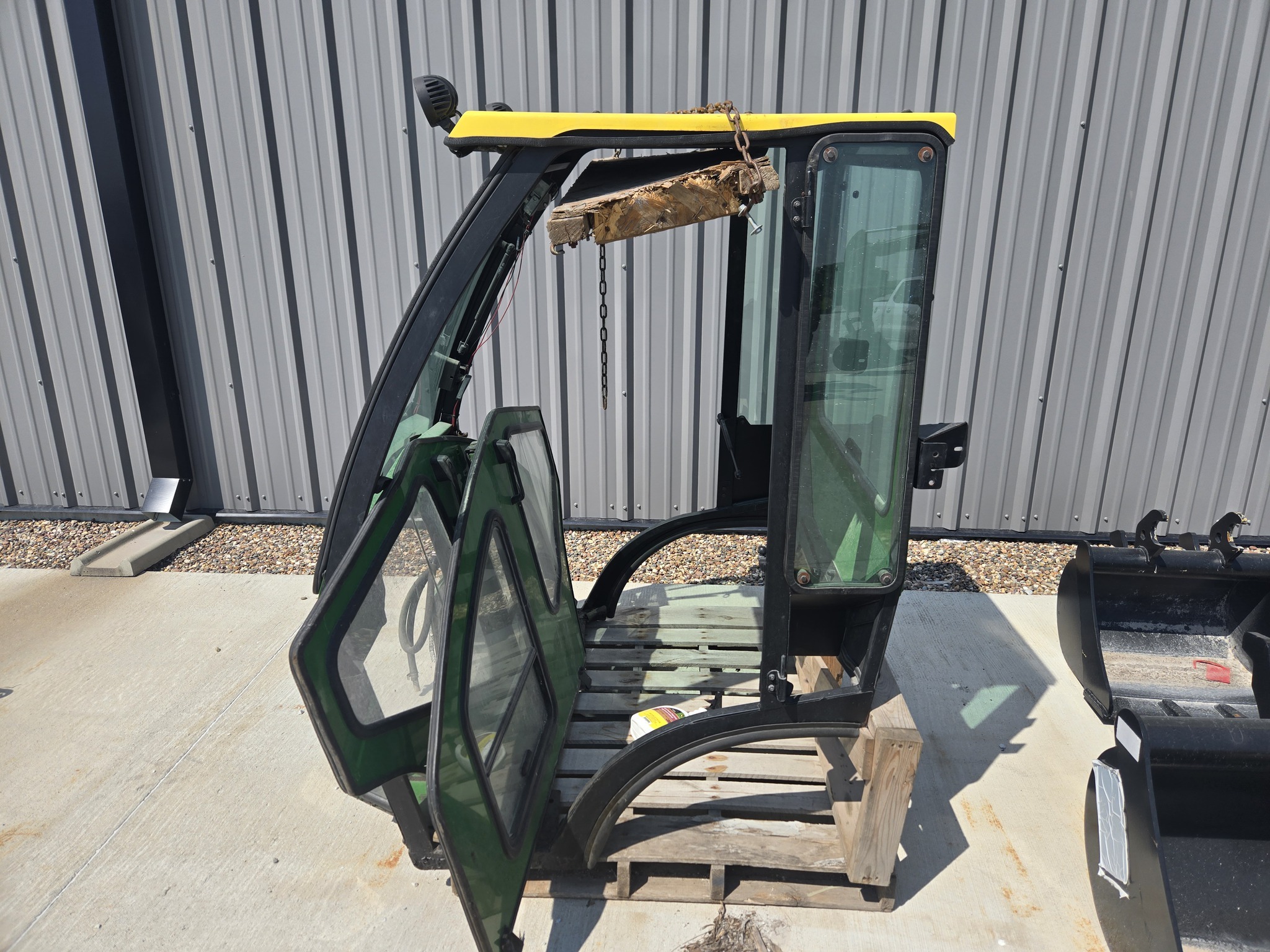 2014 John Deere 1025R Tractor