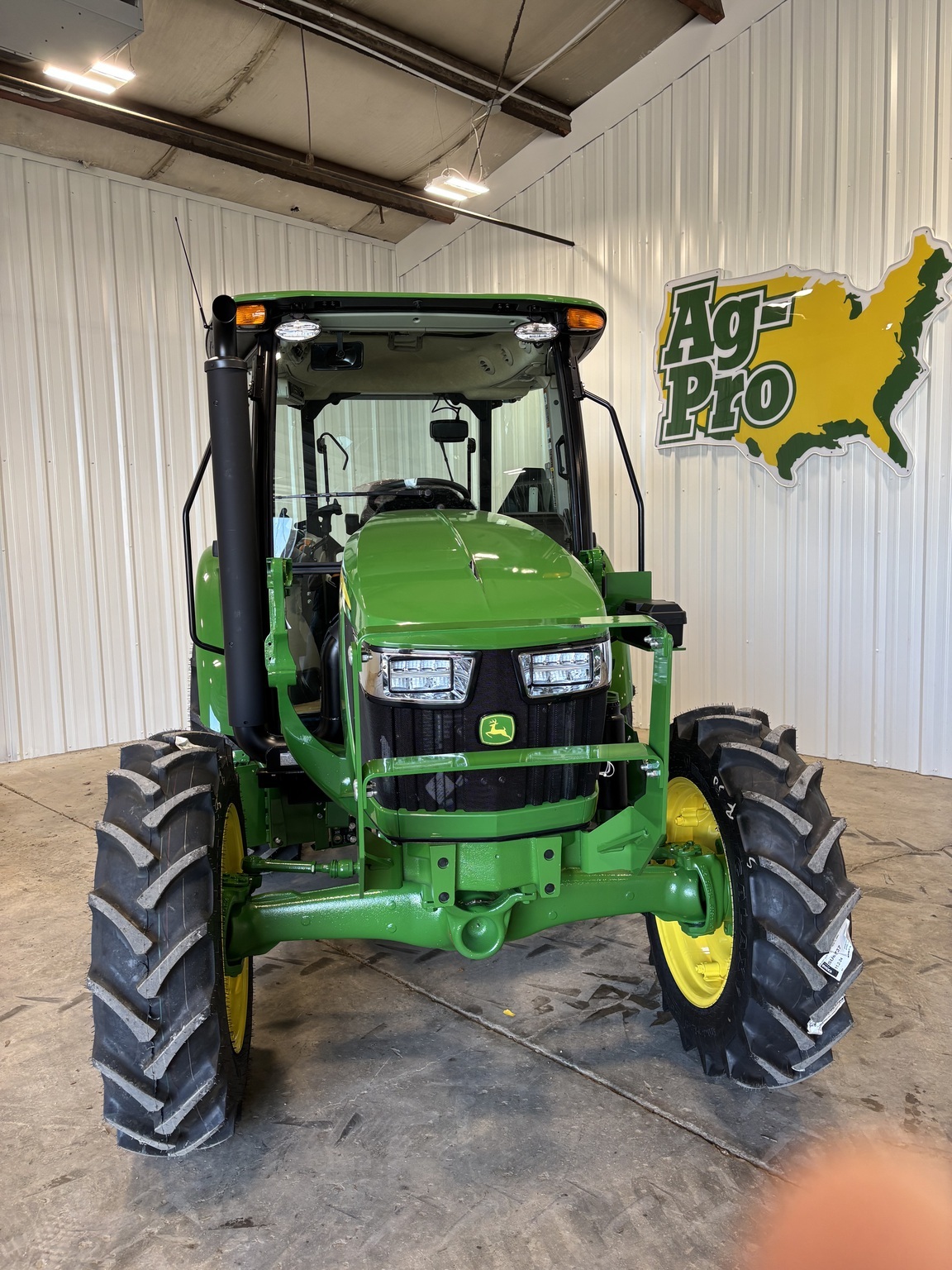 2025 John Deere 5075E Tractor