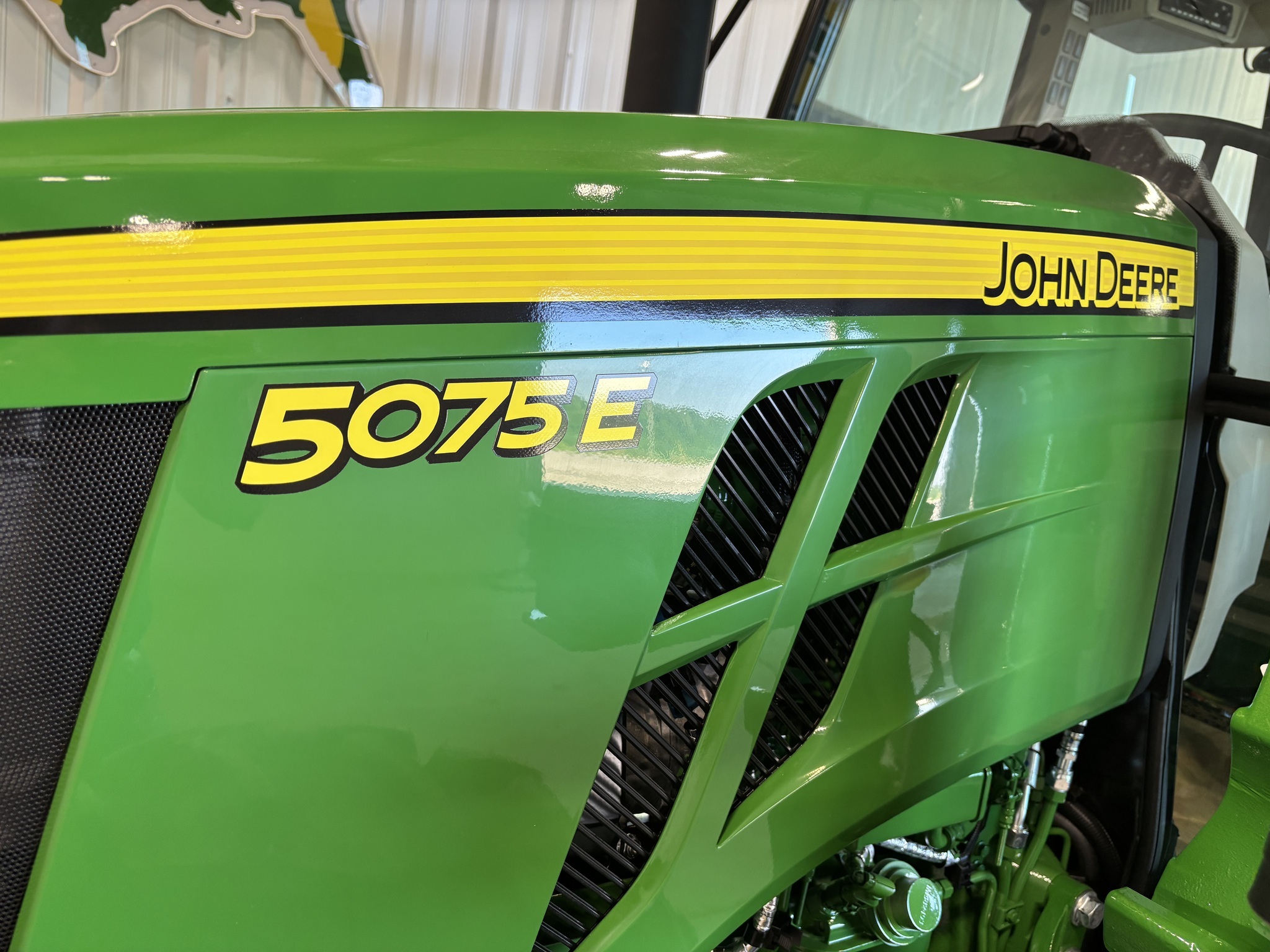 2025 John Deere 5075E Tractor