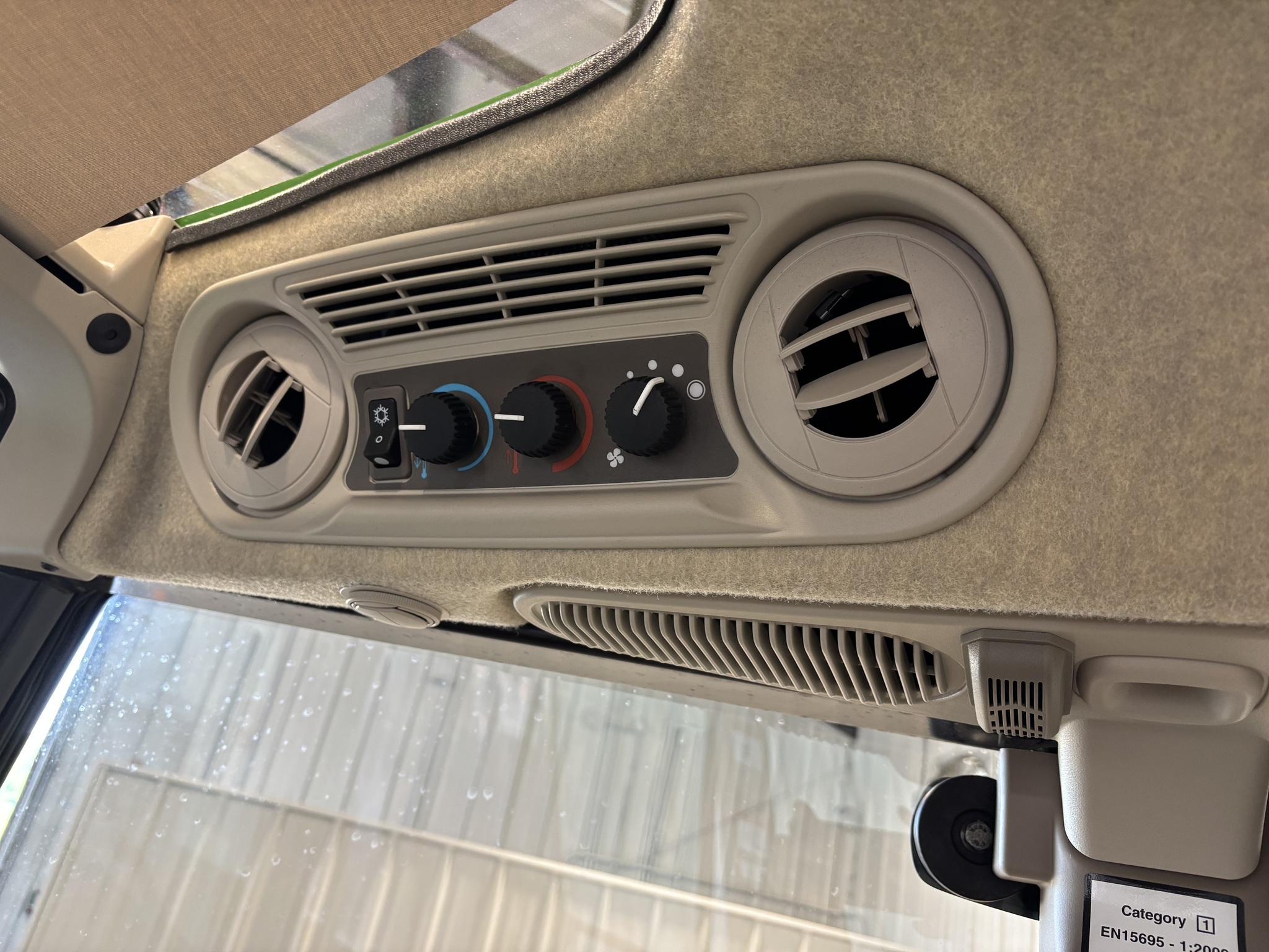 2025 John Deere 5075E Tractor