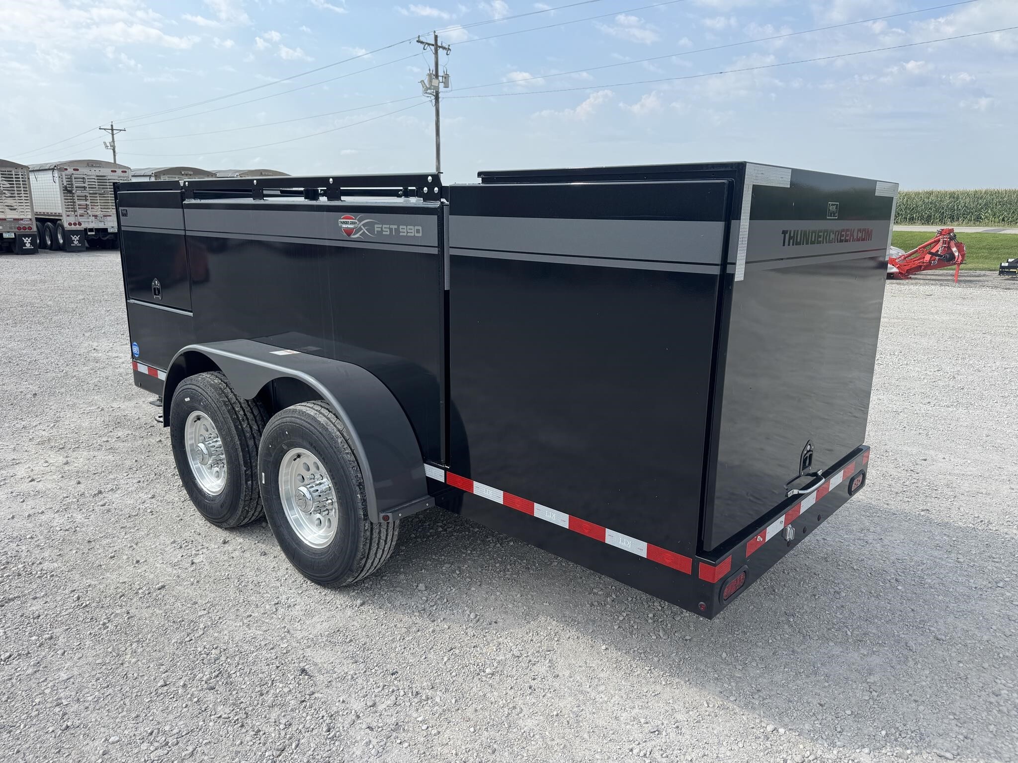 2025 Thunder Creek FST990 Fuel Trucks/Trailer