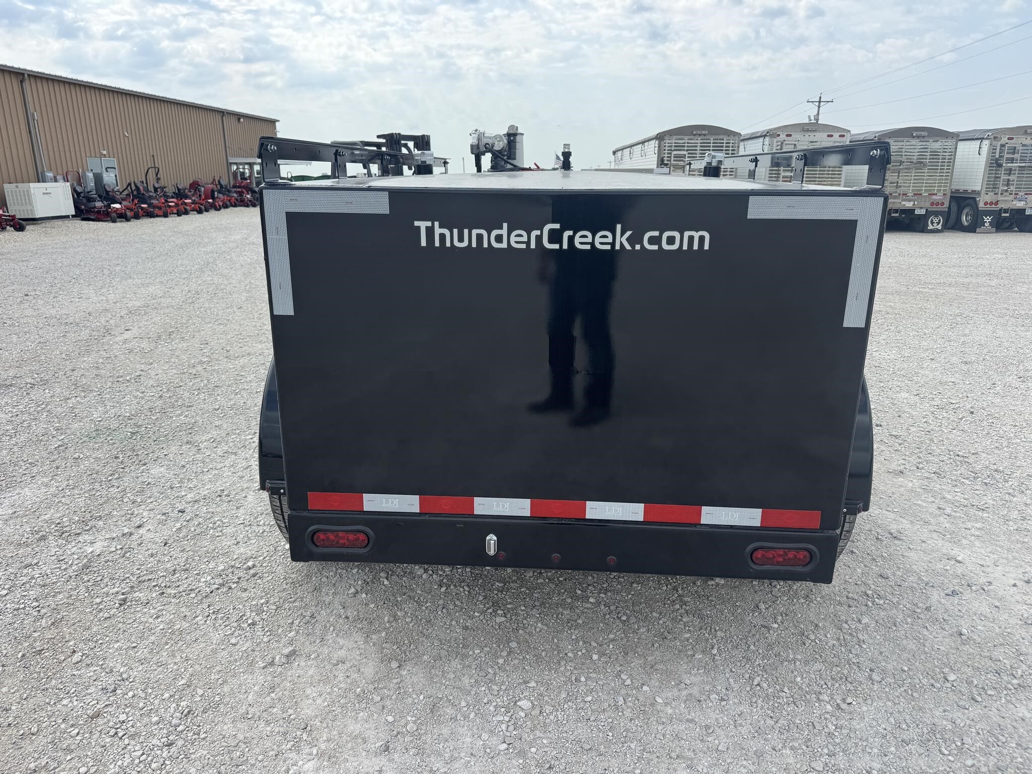 2026 Thunder Creek EV990 Fuel Trucks/Trailer