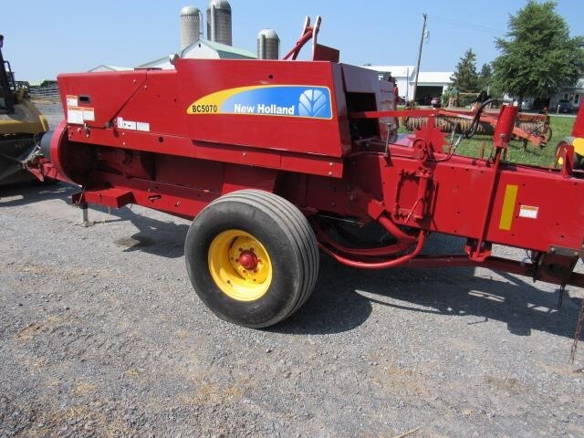 2016 New Holland BC5070 Small Square Baler