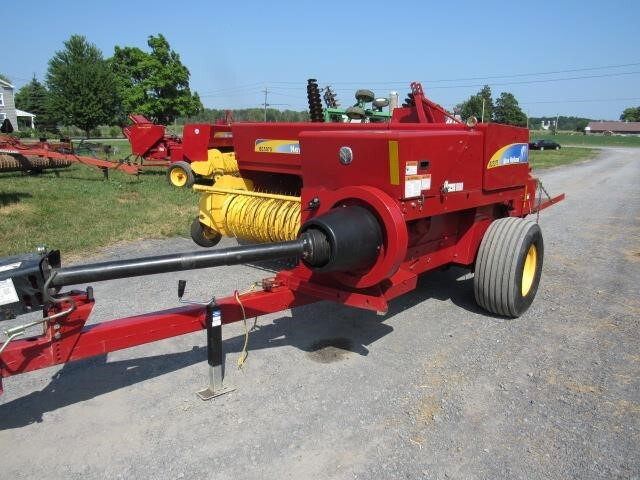 2016 New Holland BC5070 Small Square Baler