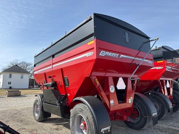 2025 Brent 657 Gravity Wagon