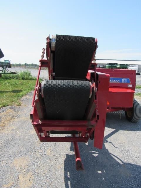 2011 New Holland BC5060 Small Square Baler