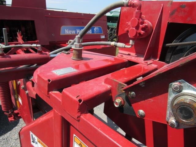 2011 New Holland BC5060 Small Square Baler