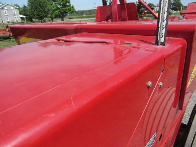 2011 New Holland BC5060 Small Square Baler