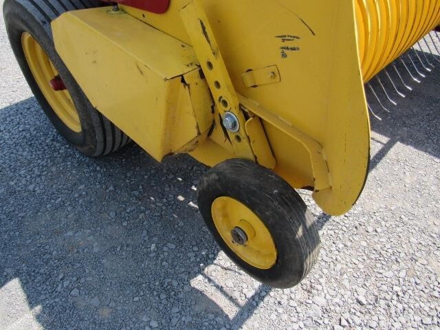 2011 New Holland BC5060 Small Square Baler