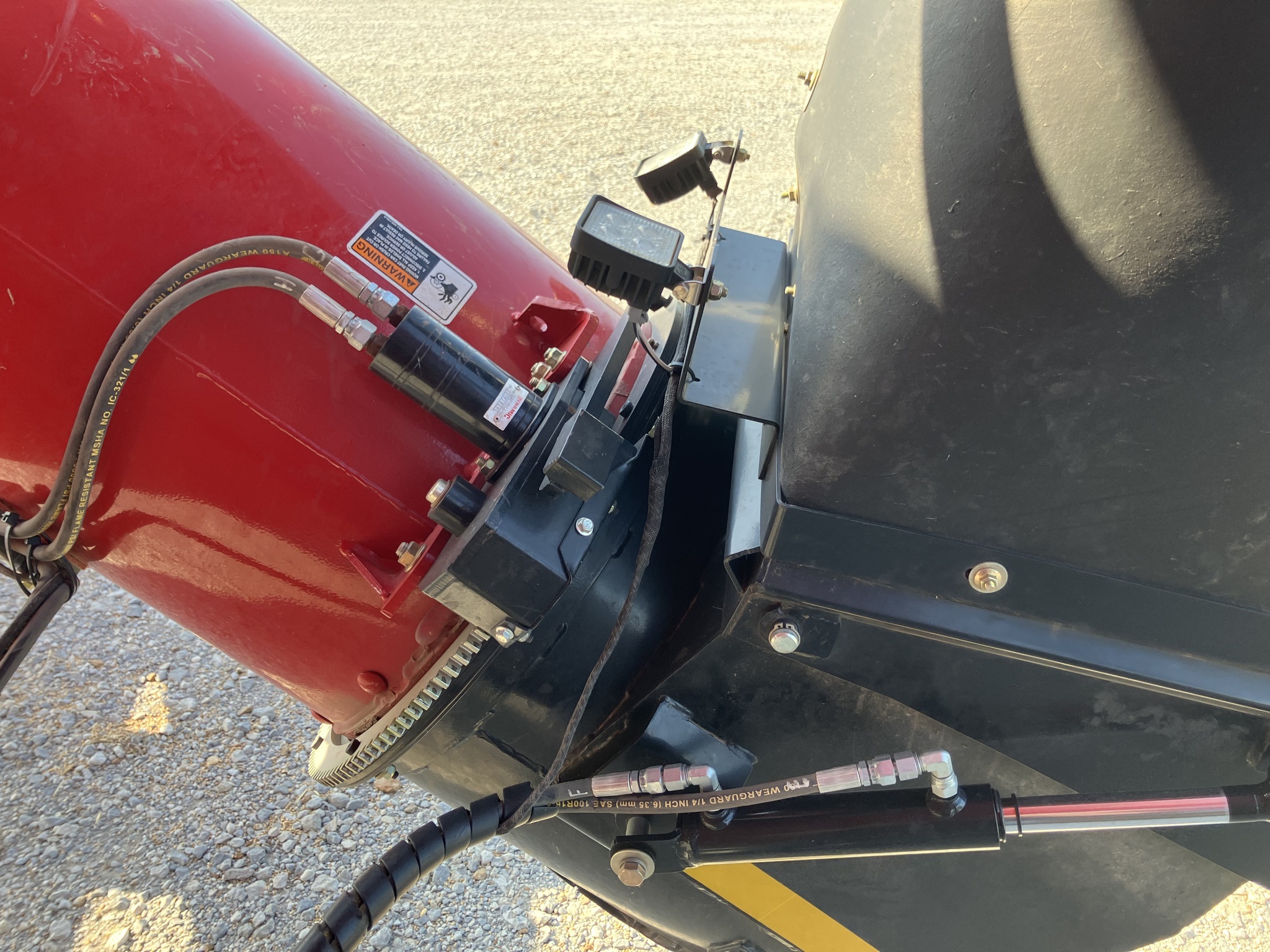 2023 Unverferth 1319 Grain Cart