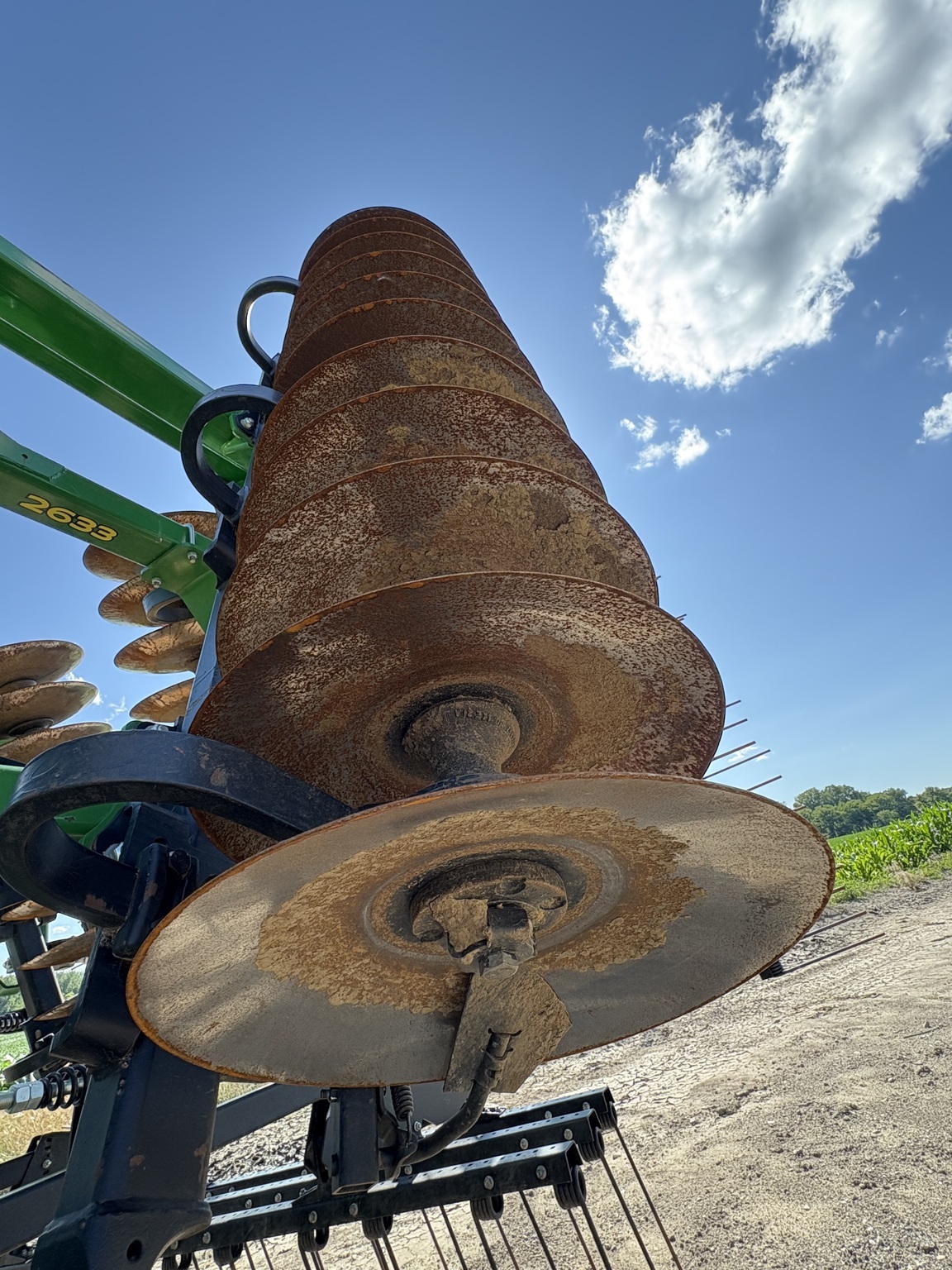 2022 John Deere 2633 Vertical Tillage