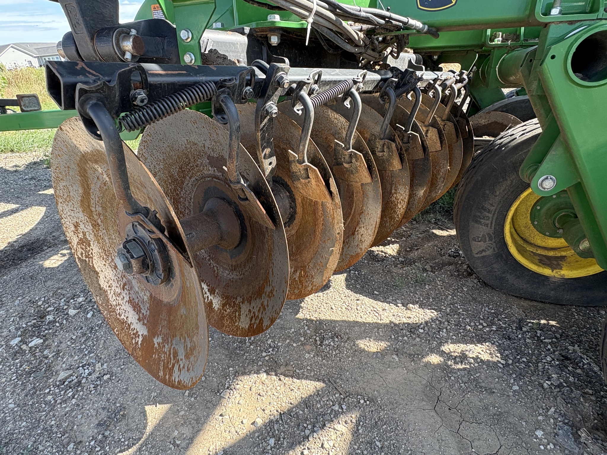 2022 John Deere 2633 Vertical Tillage