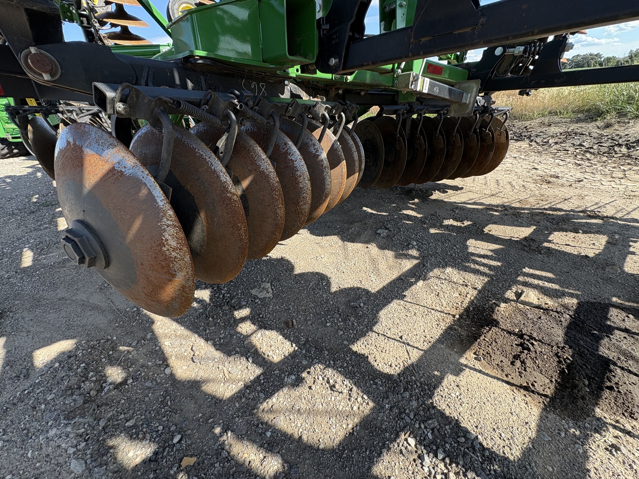 2022 John Deere 2633 Vertical Tillage