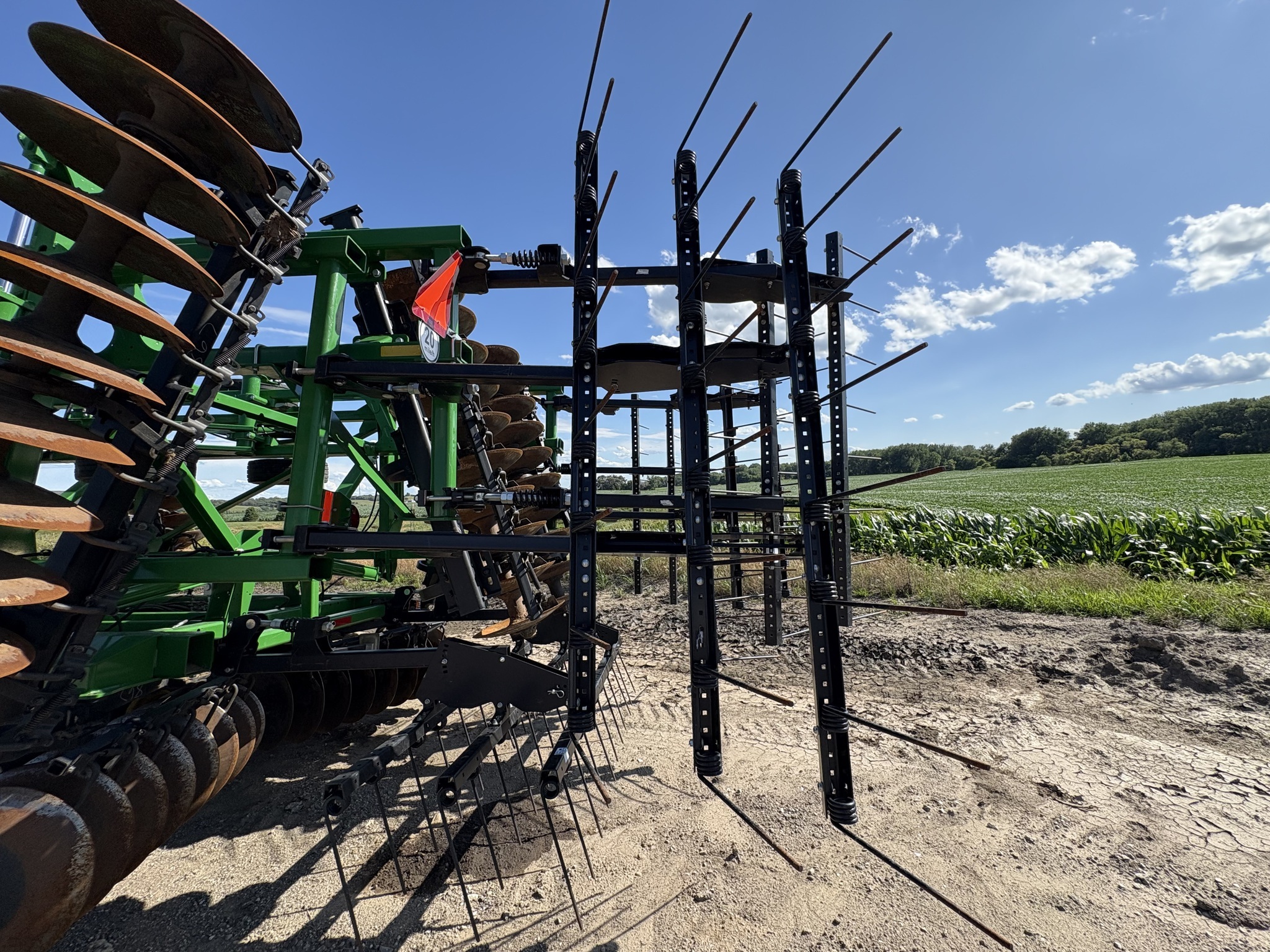 2022 John Deere 2633 Vertical Tillage