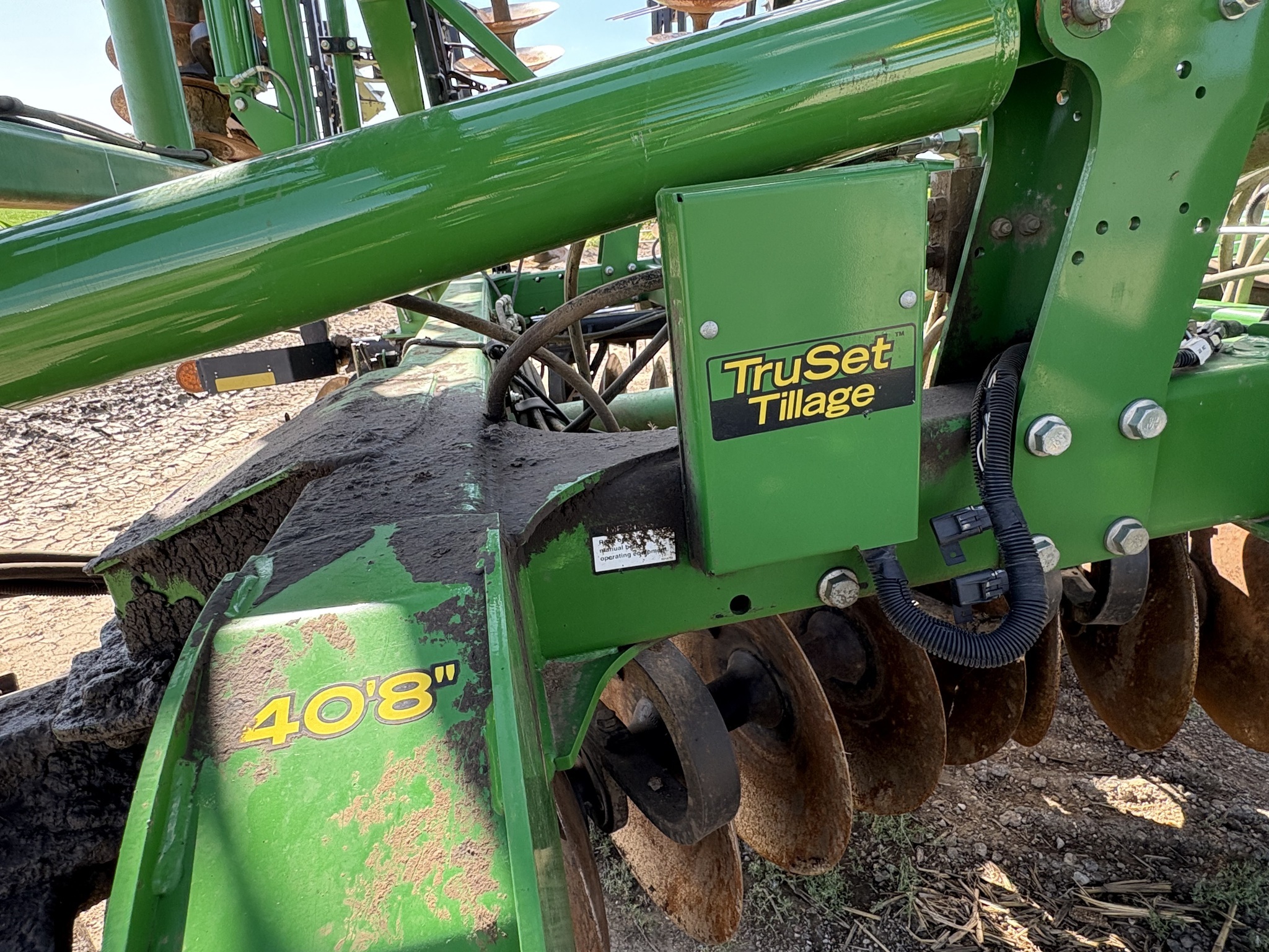 2022 John Deere 2633 Vertical Tillage