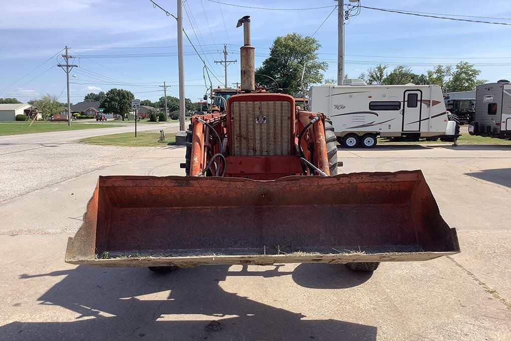 1963 International Harvester 706 Tractor