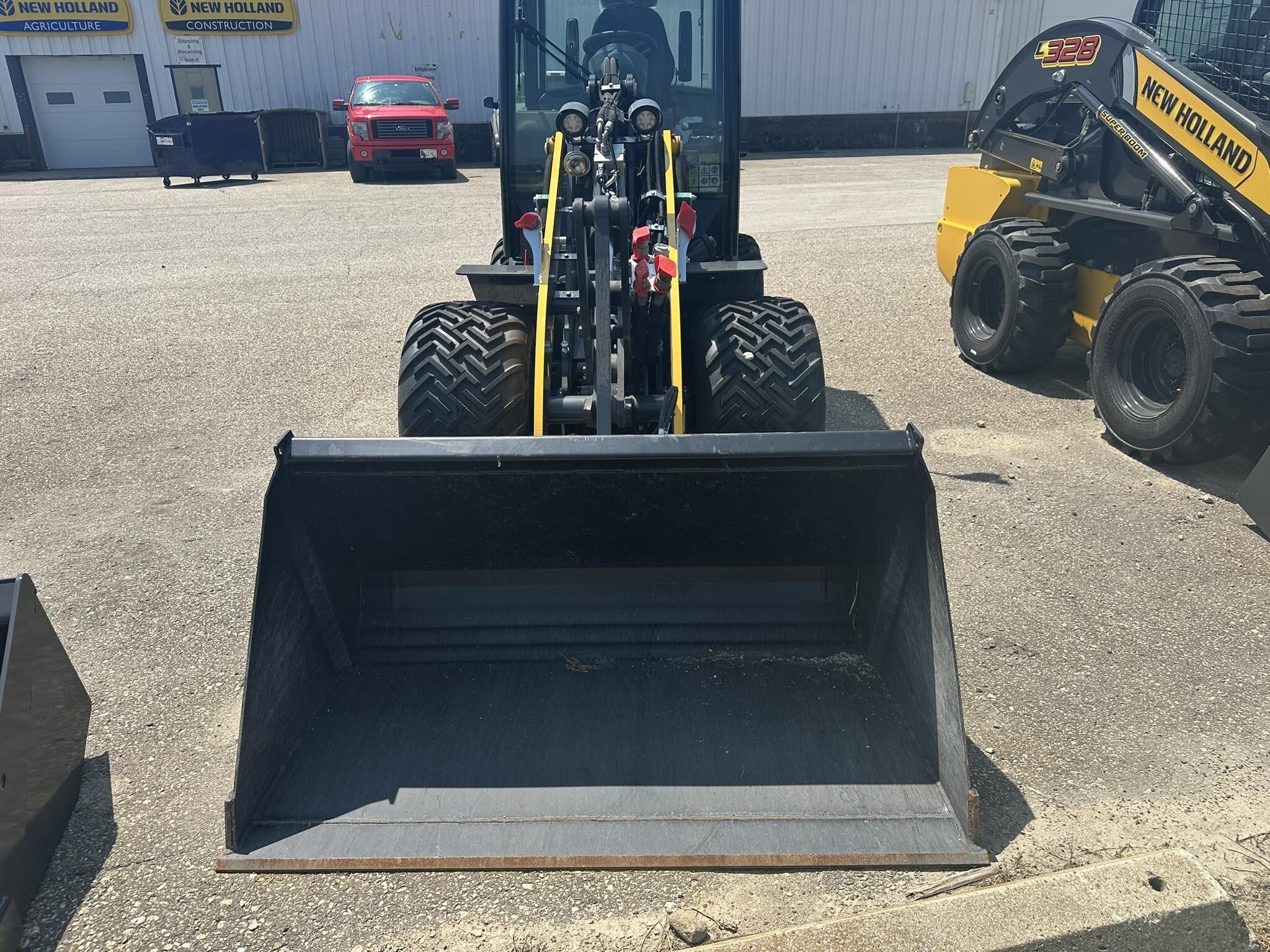 2025 New Holland ML27 Wheel Loader