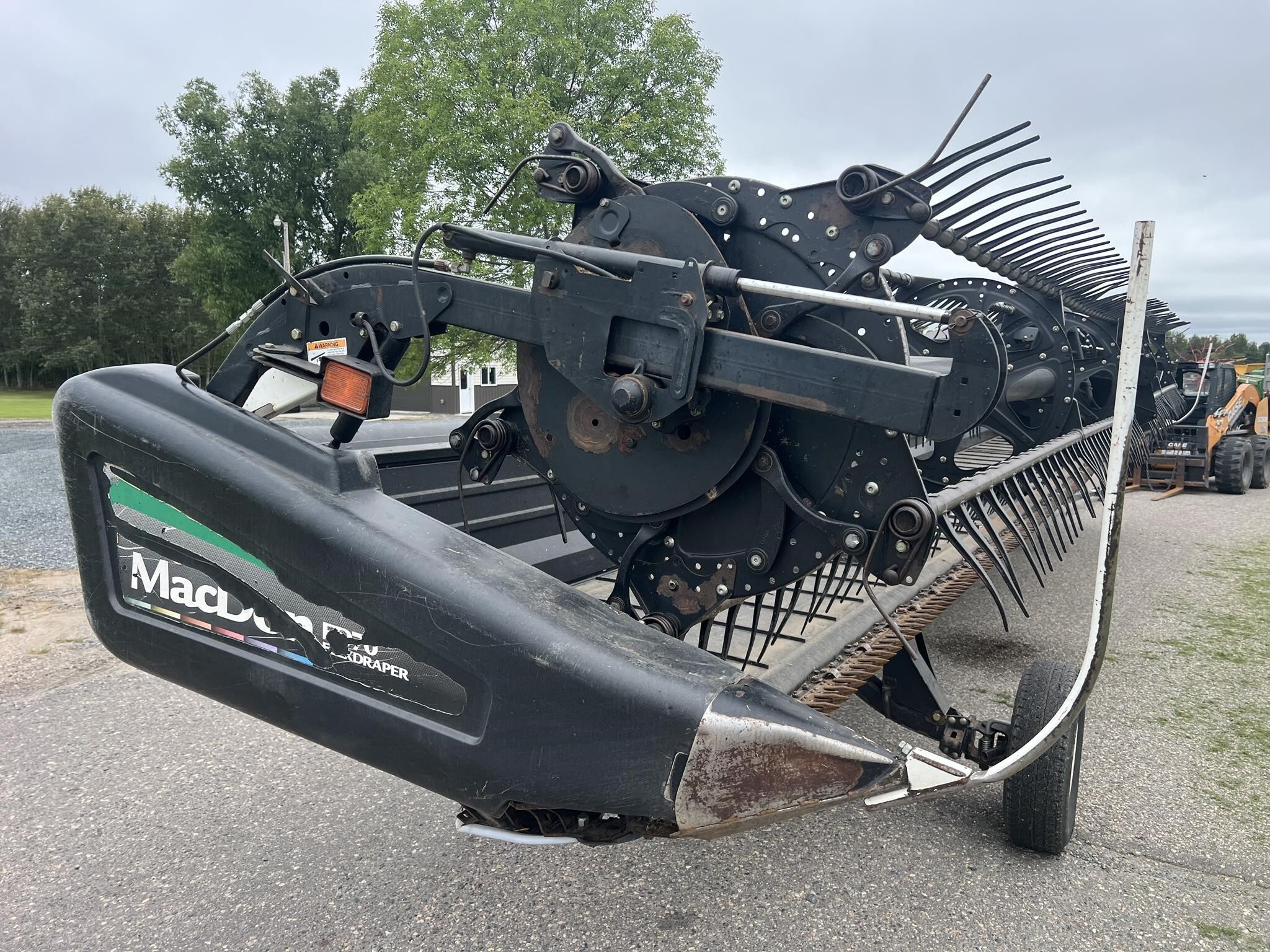 2009 MacDon FD70 Platform