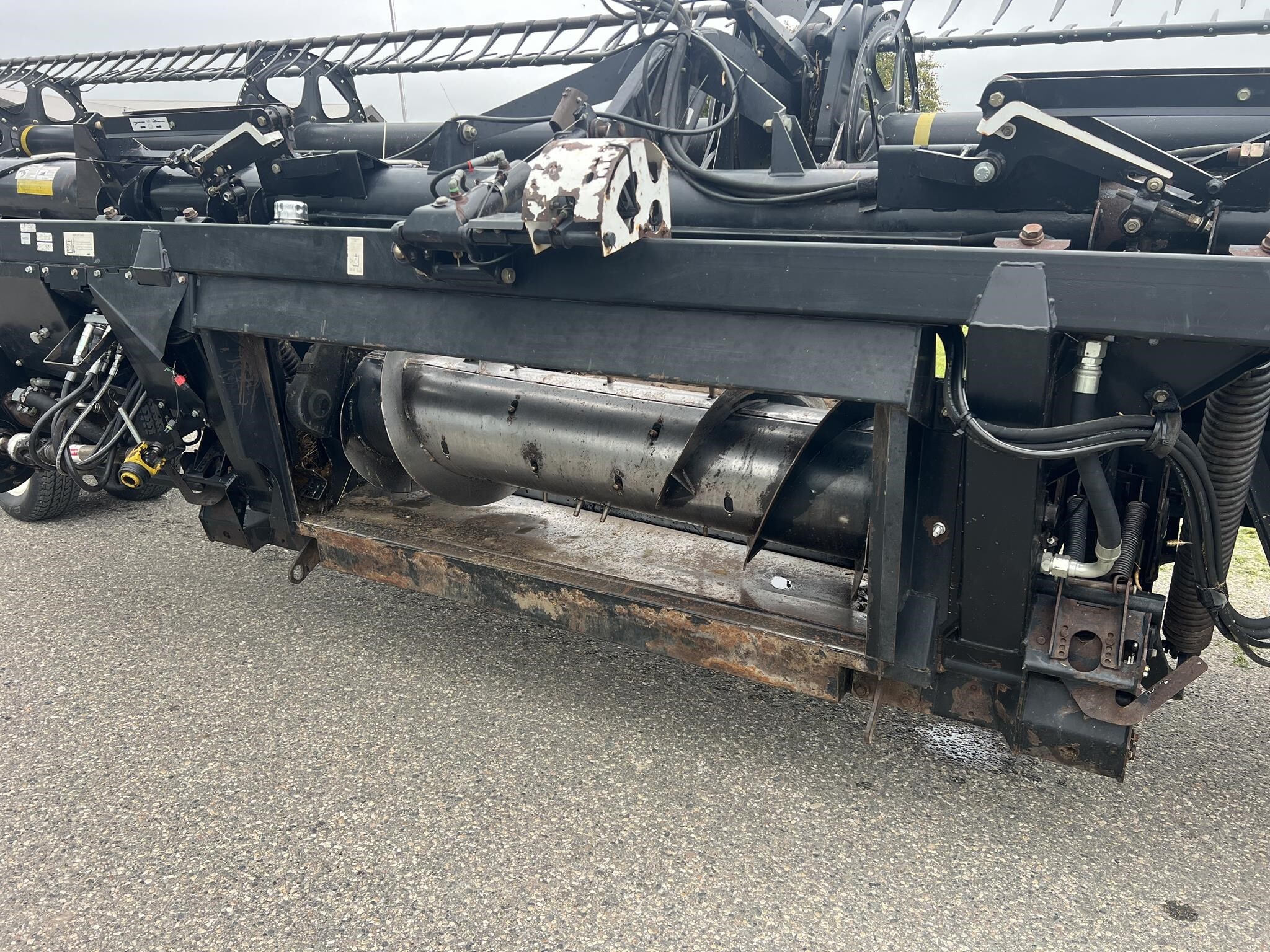 2009 MacDon FD70 Platform