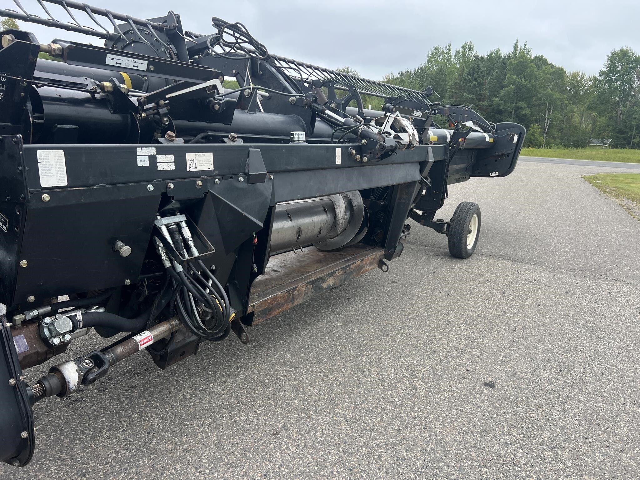 2009 MacDon FD70 Platform