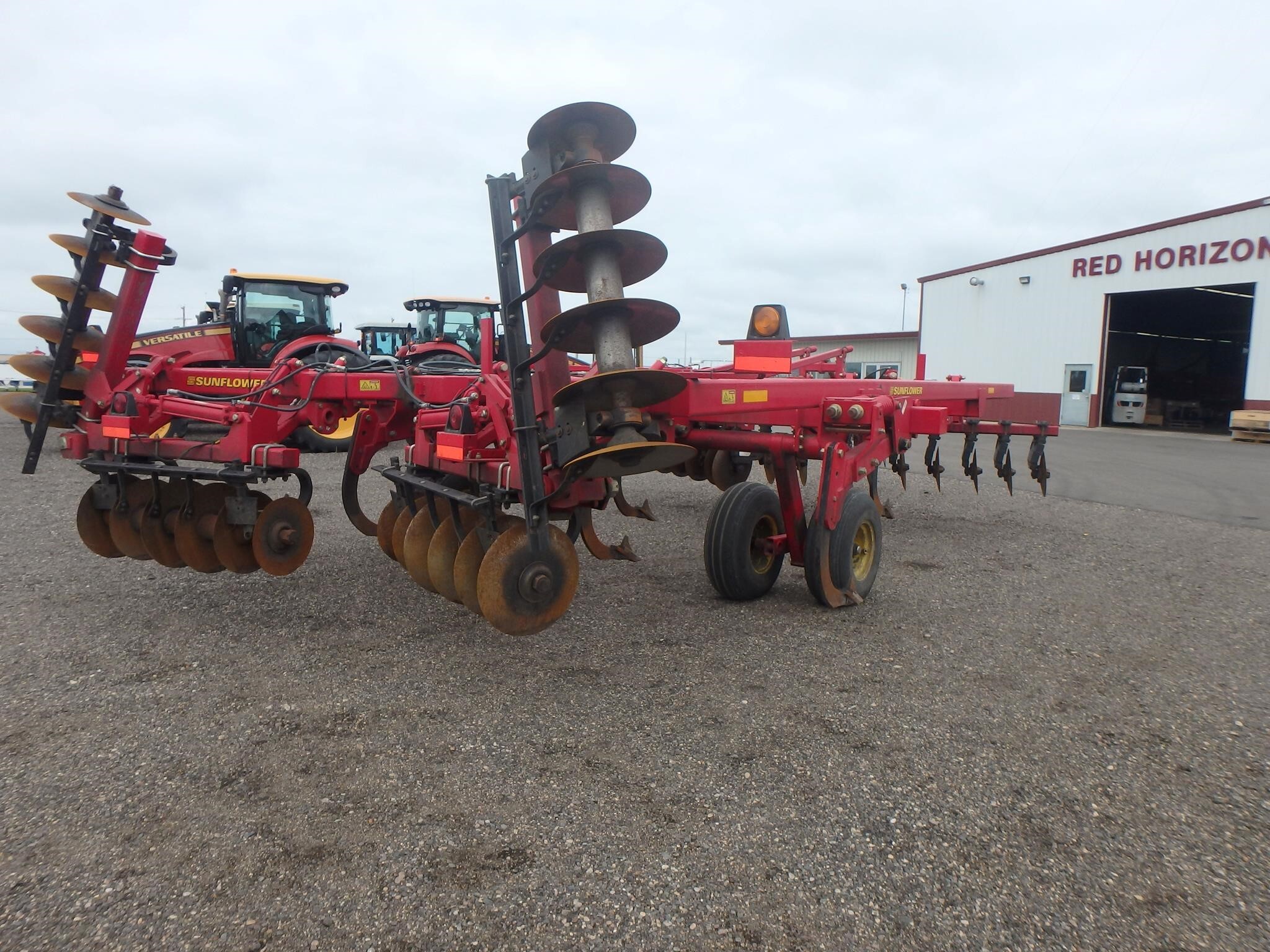2010 Sunflower 4412-07 Disk Chisel - $13,500 | Machinery Pete