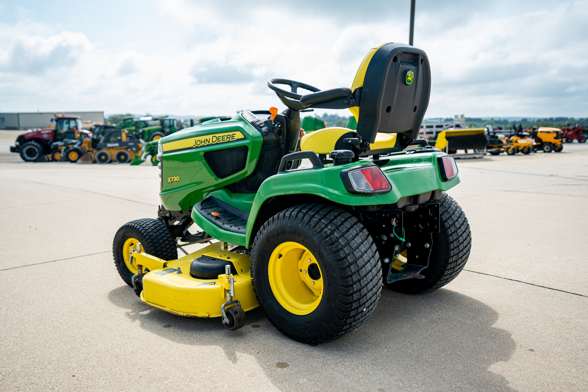 2018 John Deere X730 Lawn Mower