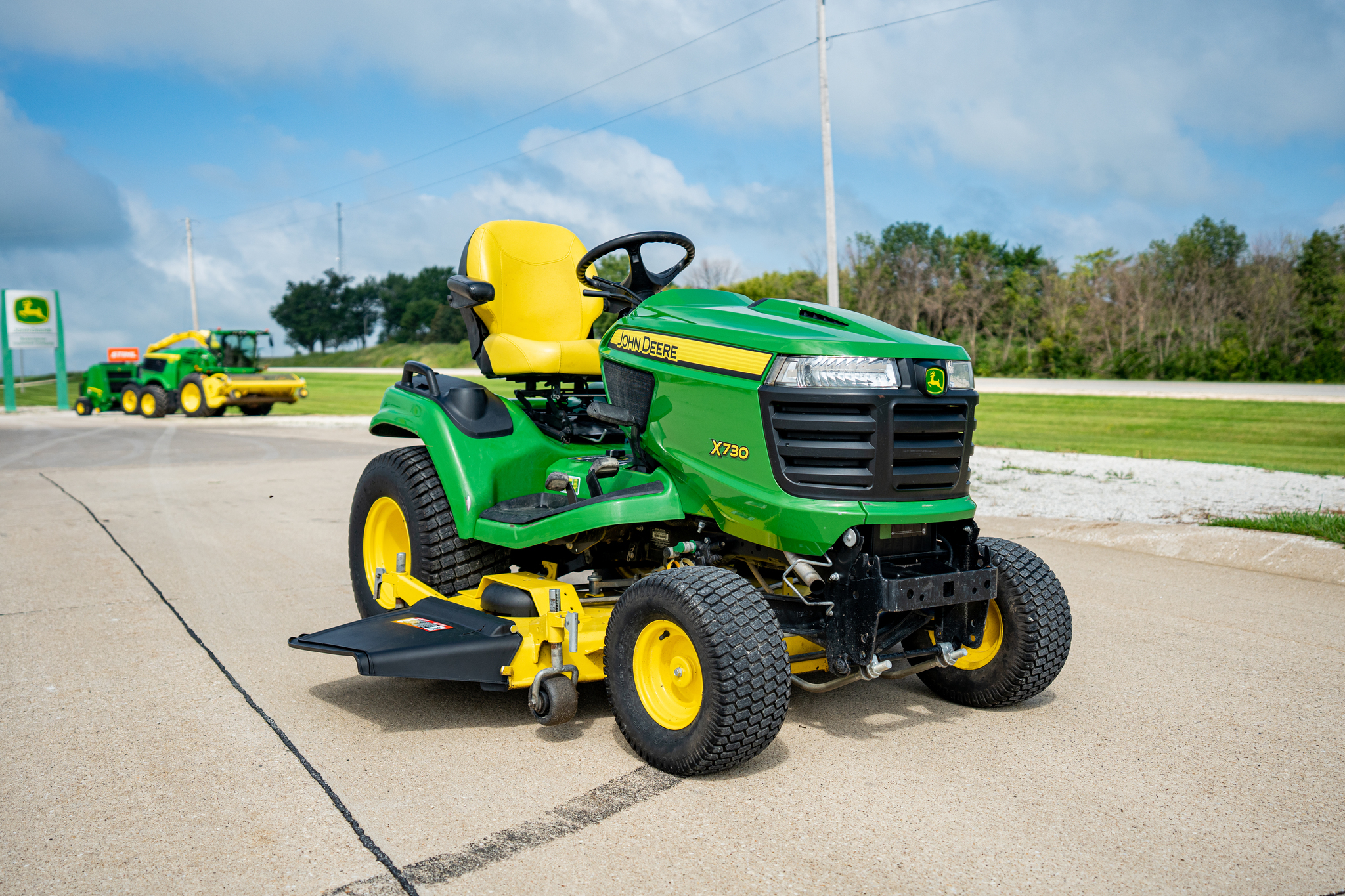 2018 John Deere X730 Lawn Mower