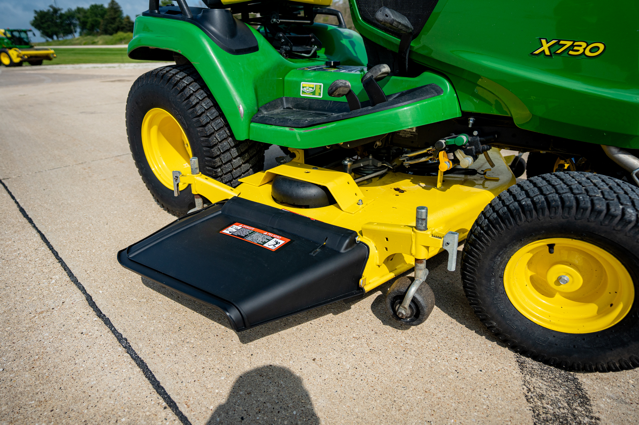 2018 John Deere X730 Lawn Mower
