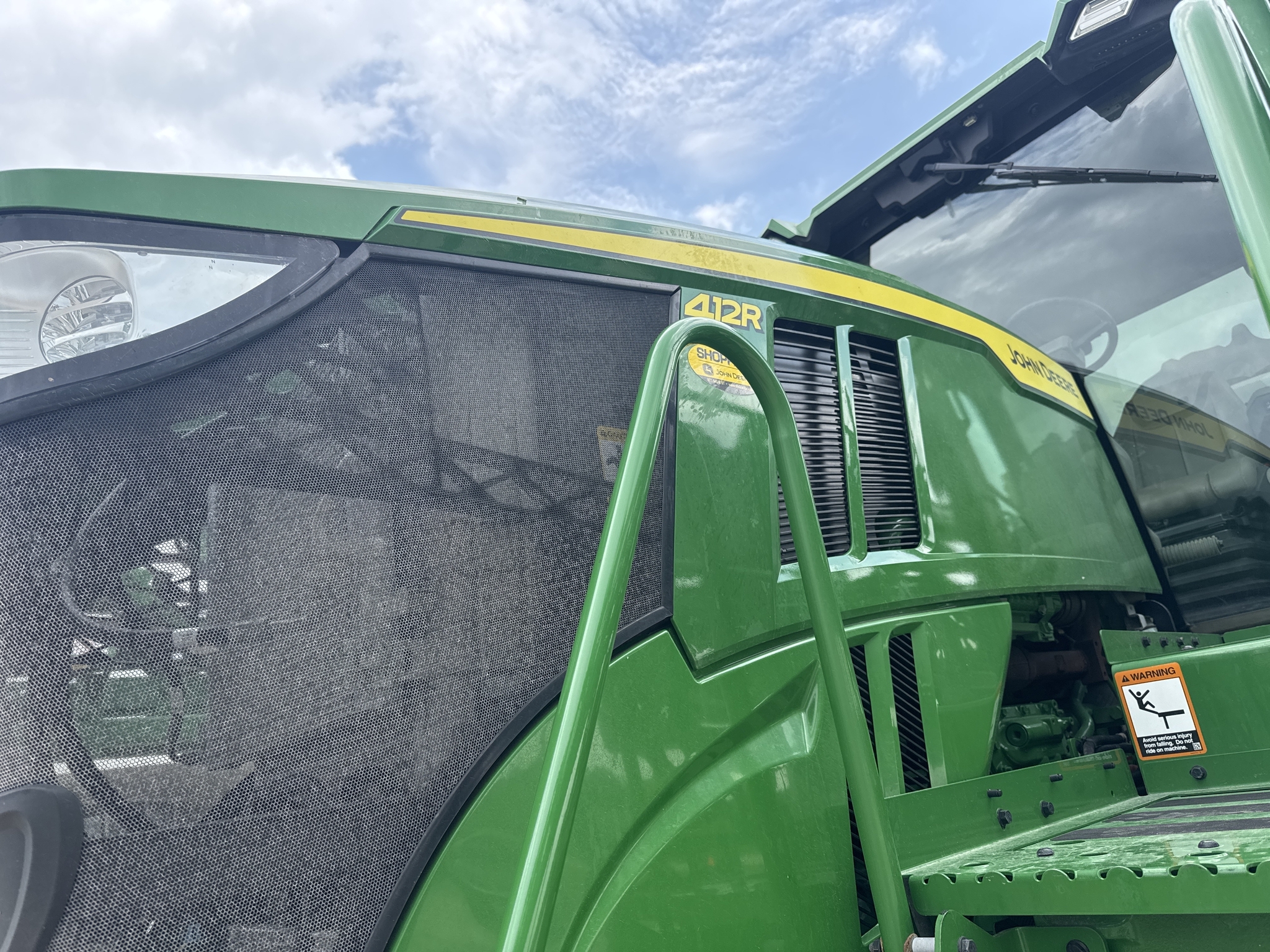 2023 John Deere 412R Self-Propelled Sprayer