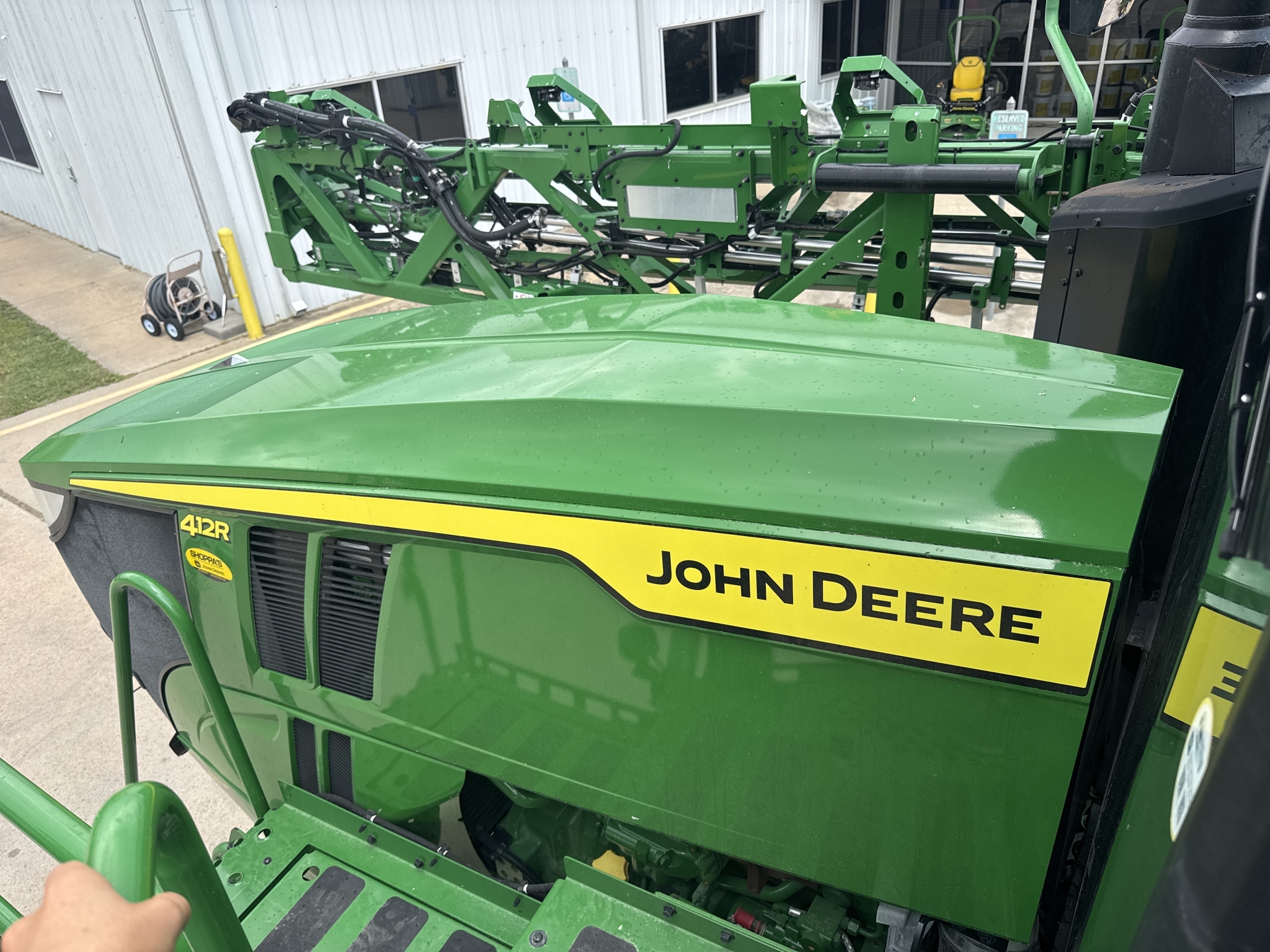 2023 John Deere 412R Self-Propelled Sprayer