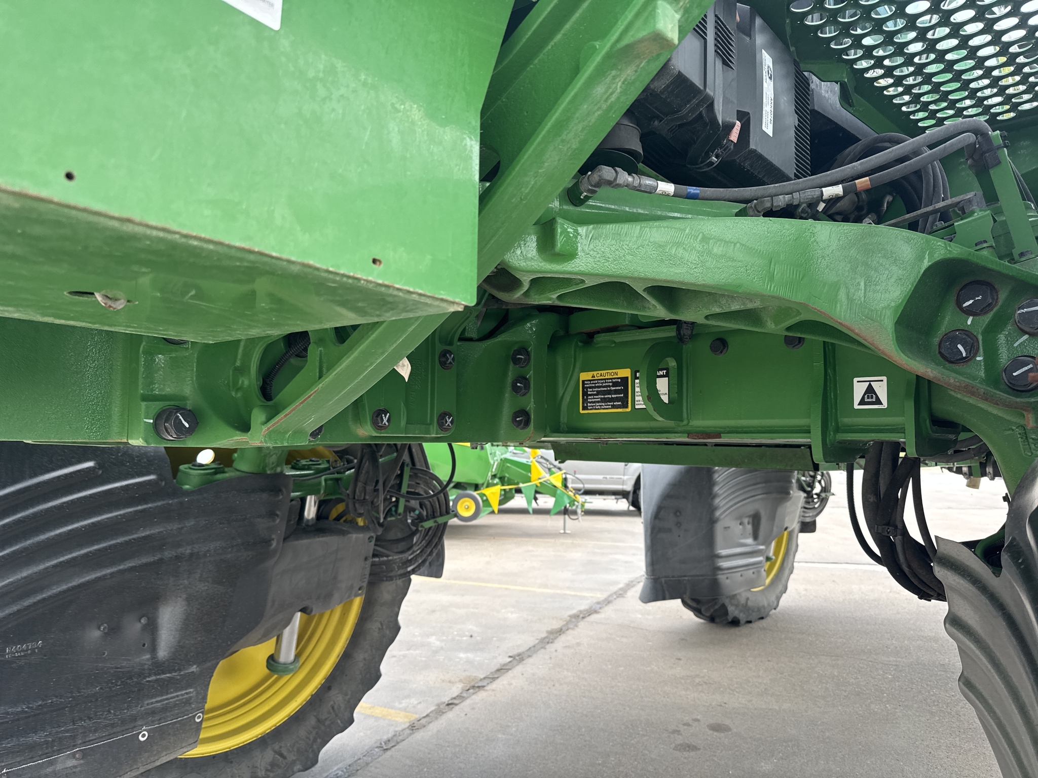 2023 John Deere 412R Self-Propelled Sprayer