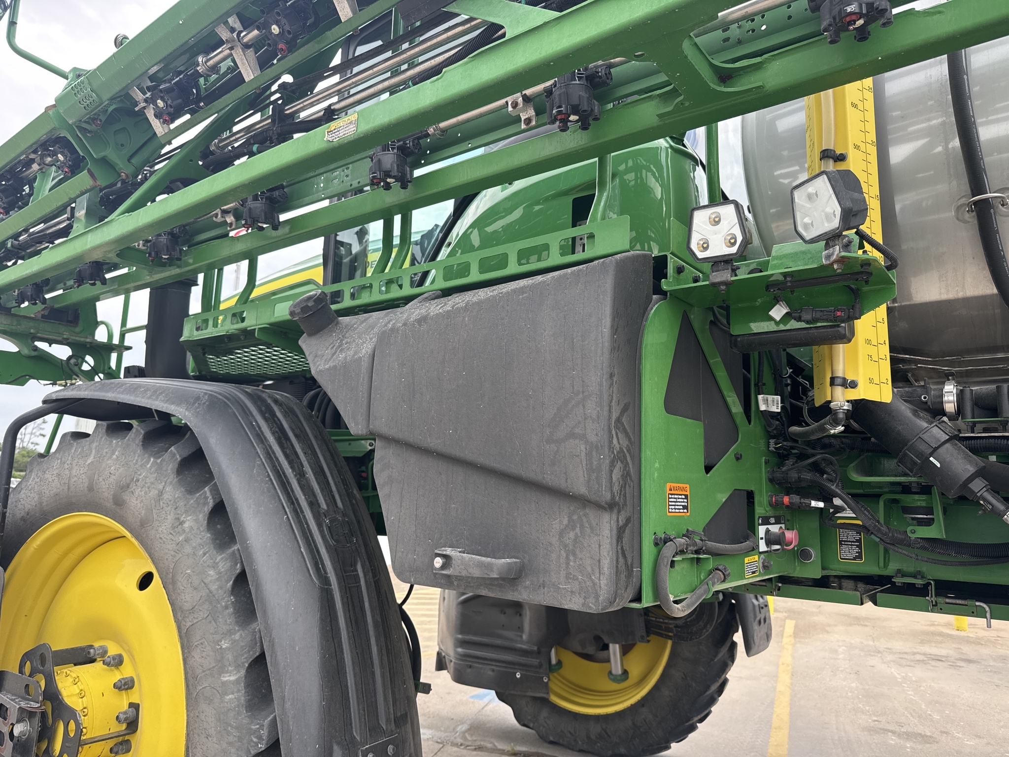2023 John Deere 412R Self-Propelled Sprayer