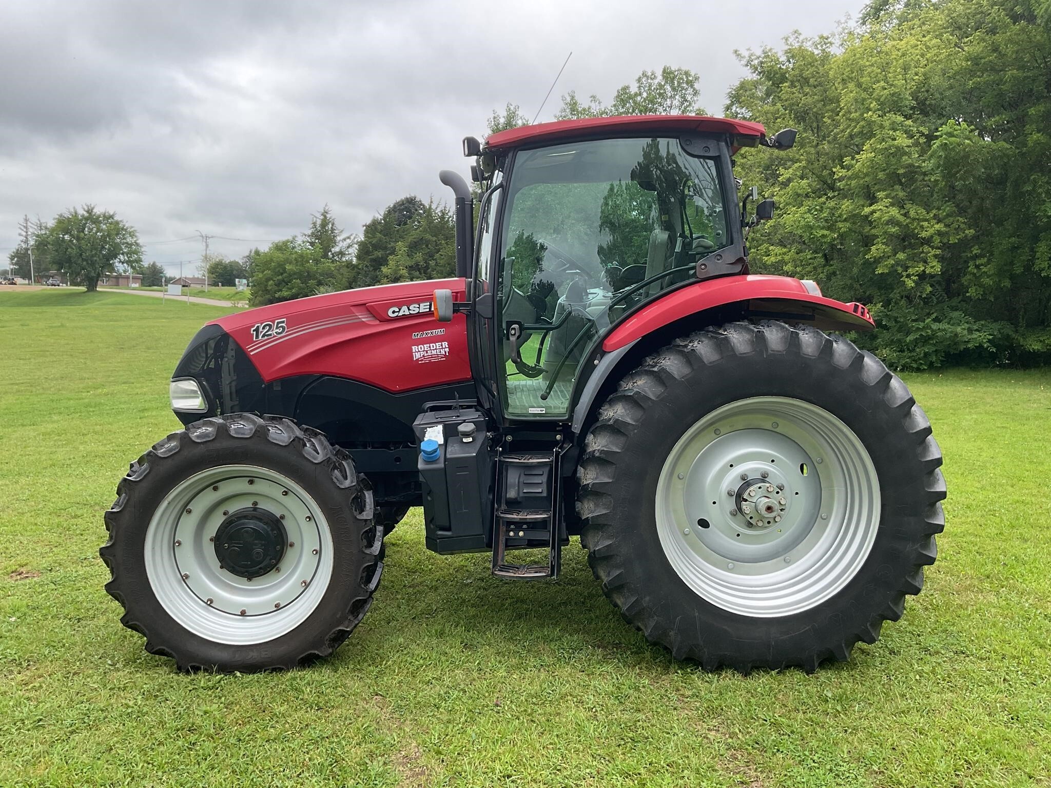2017 Case IH Maxxum 125 Tractor