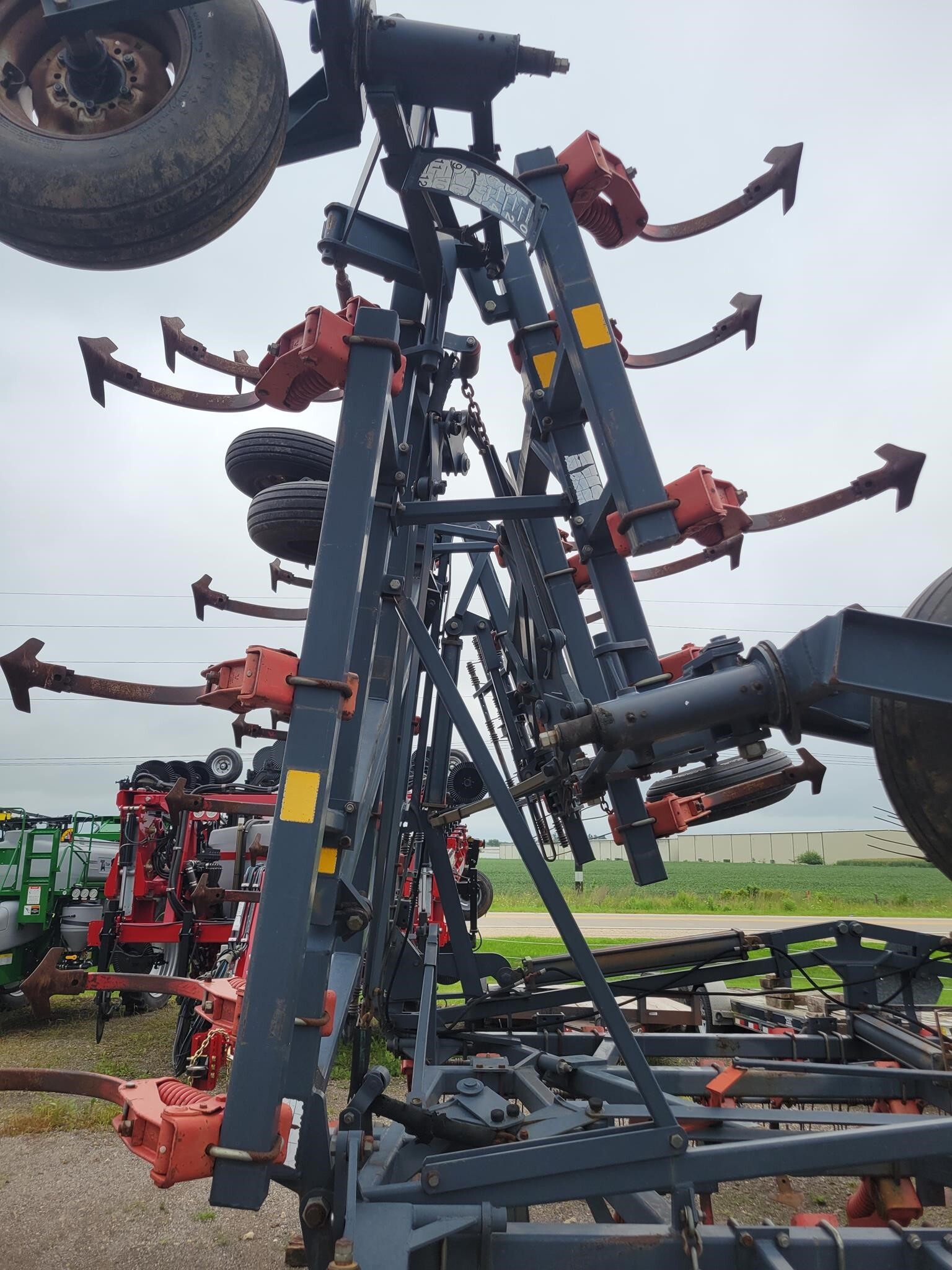  Flexi-Coil 820 Field Cultivator