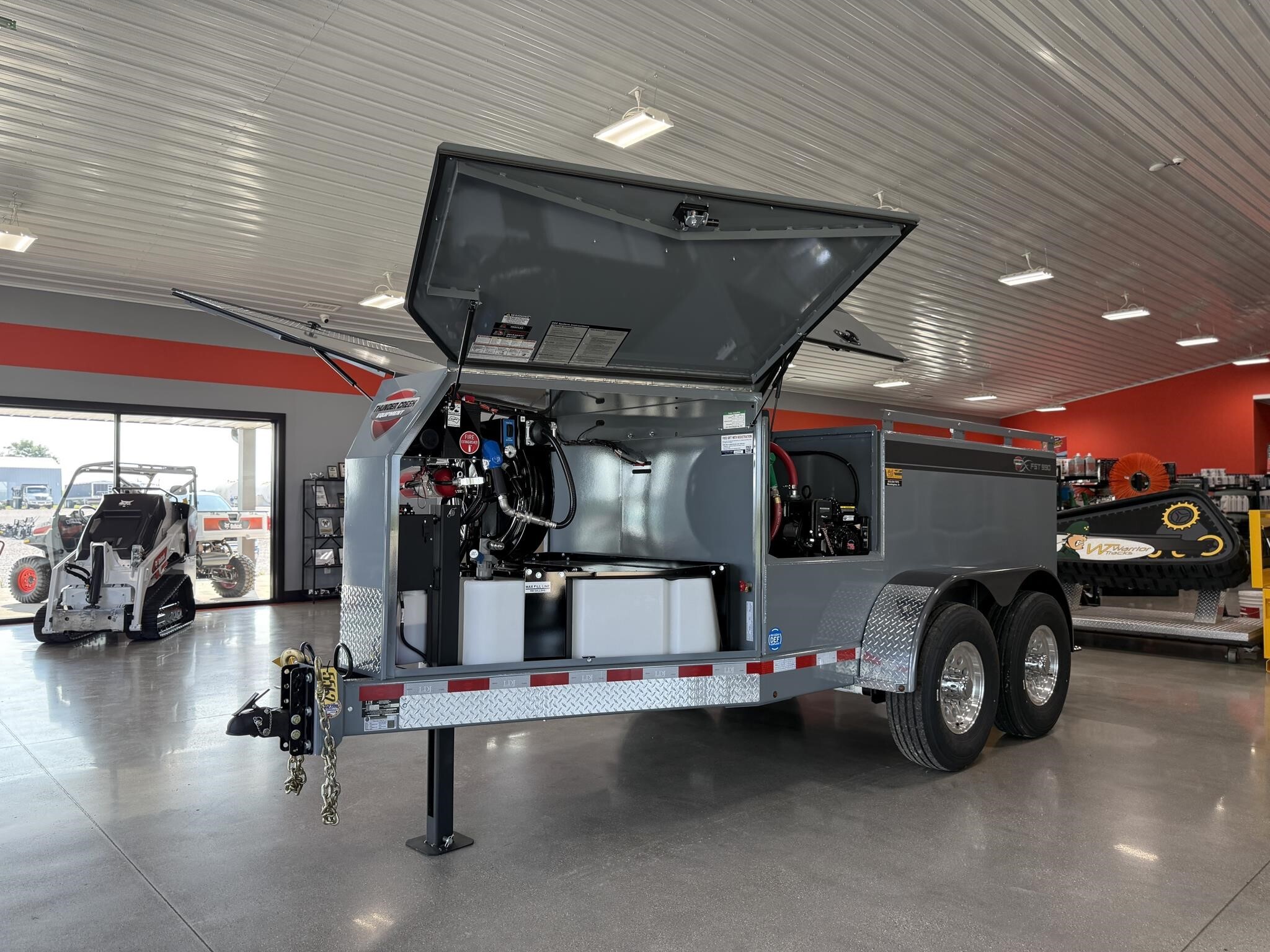 2025 Thunder Creek FST990 Fuel Trucks/Trailer