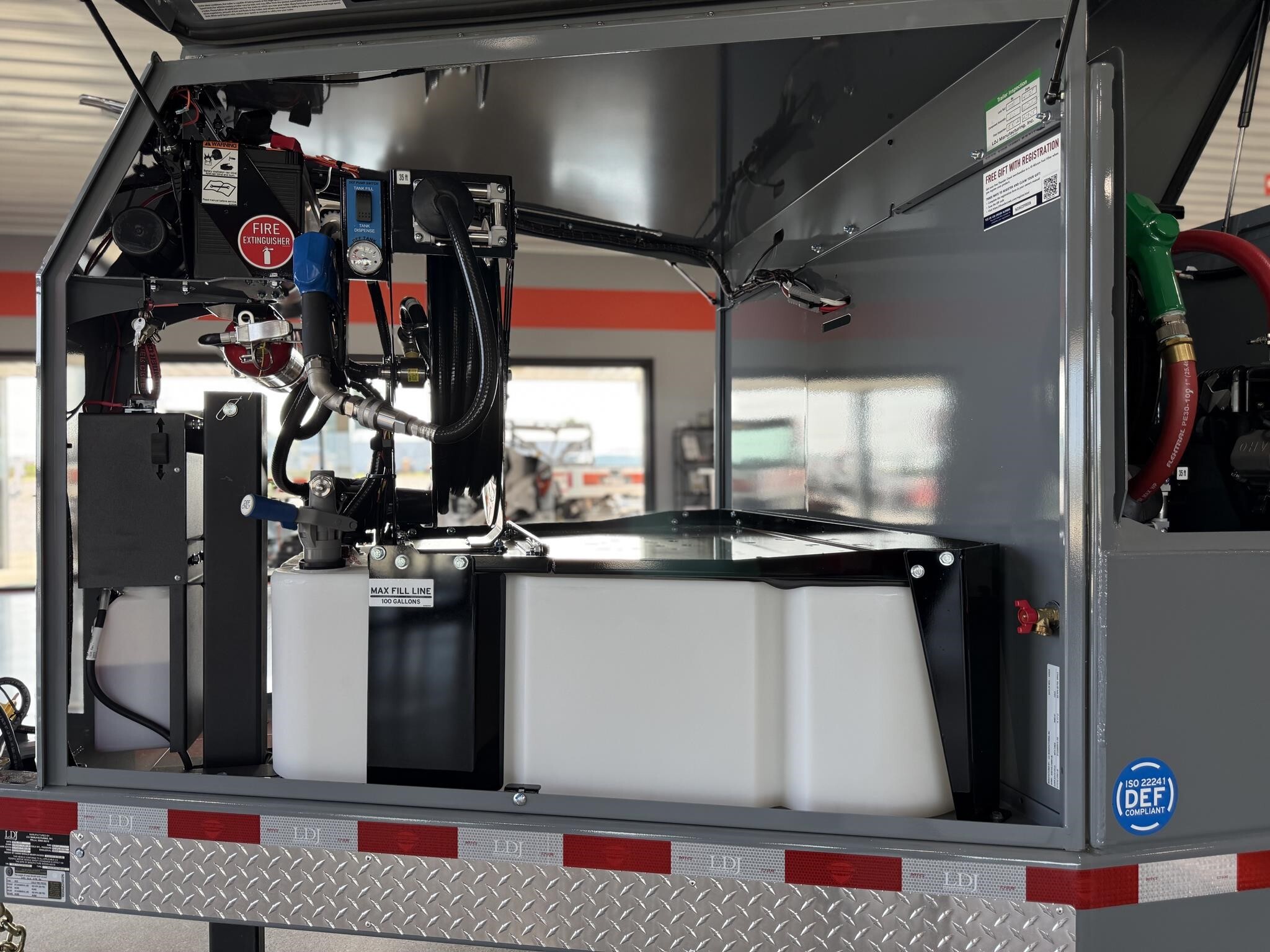 2025 Thunder Creek FST990 Fuel Trucks/Trailer