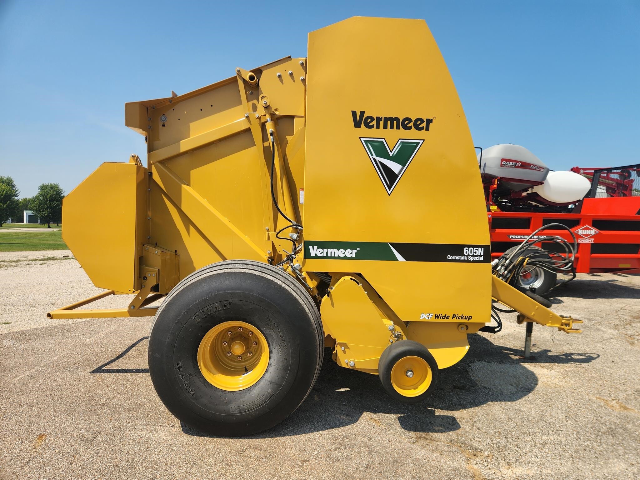 2021 Vermeer 605N Round Baler
