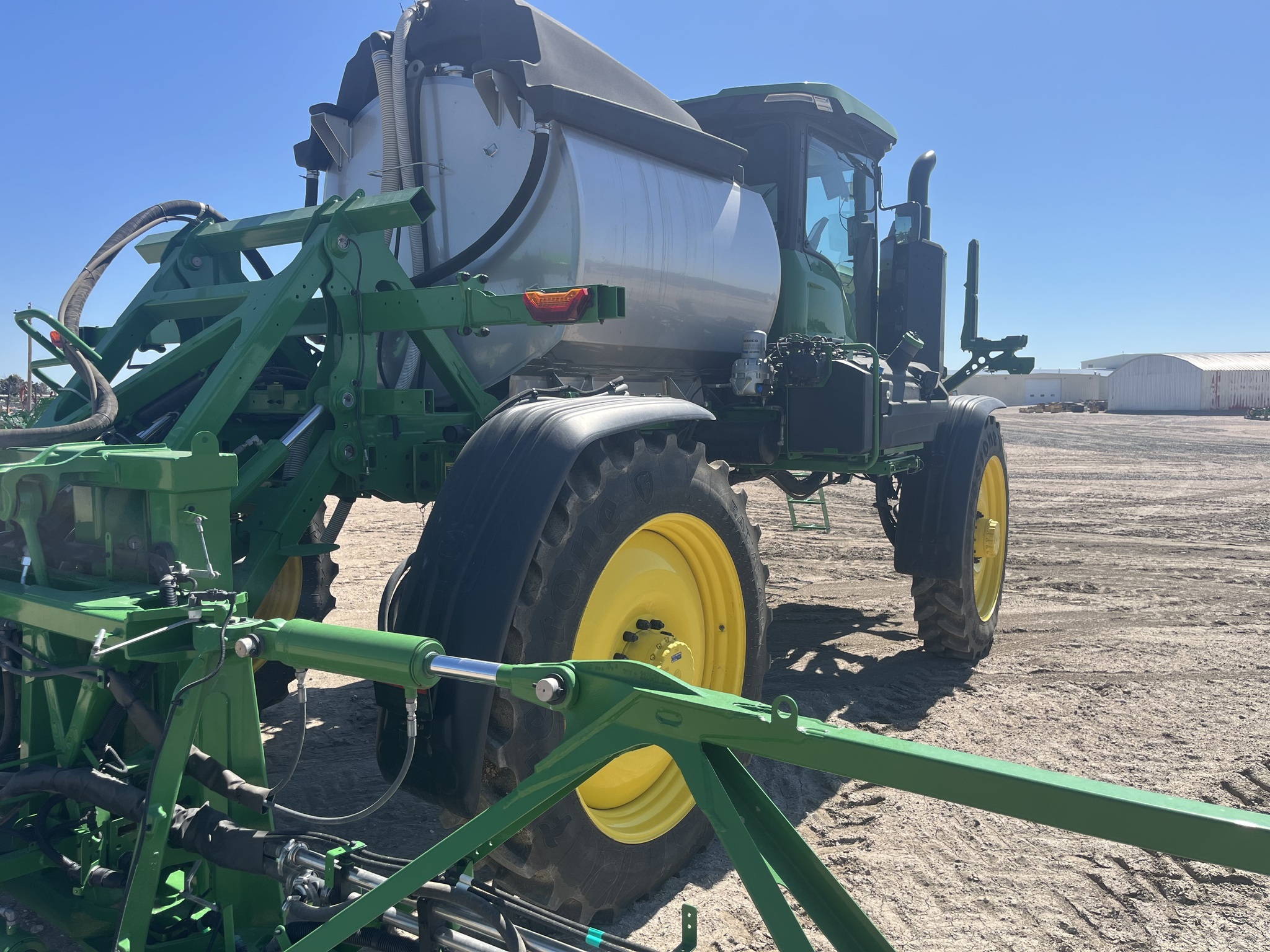 2024 John Deere 412R Self-Propelled Sprayer