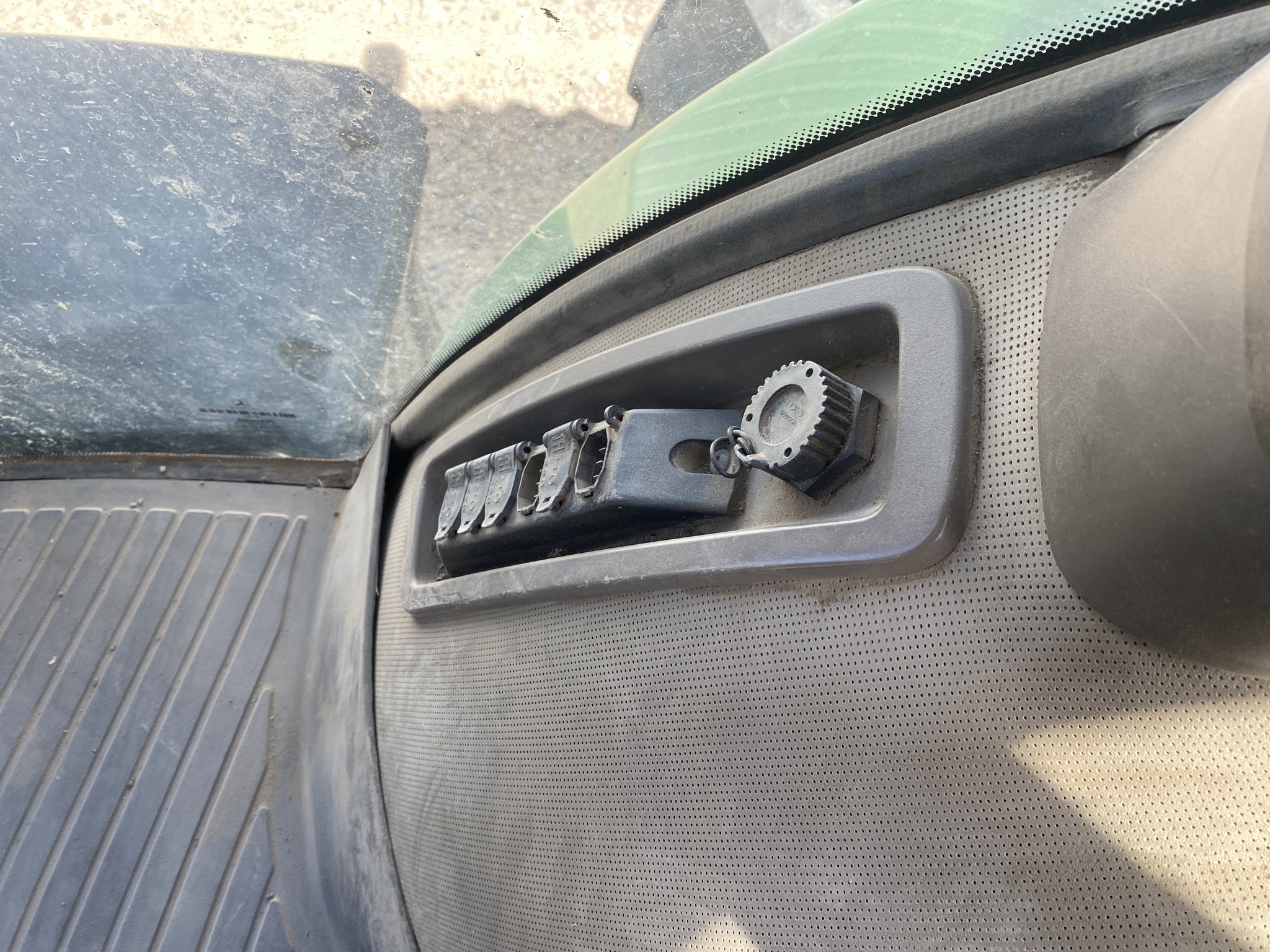 2015 John Deere 8345R Tractor