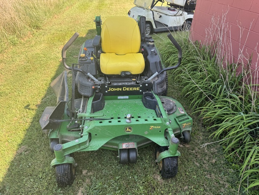 2015 John Deere Z930M Lawn Mower