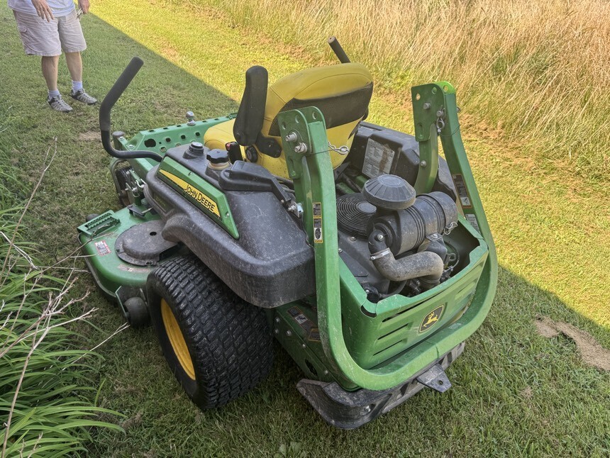 2015 John Deere Z930M Lawn Mower