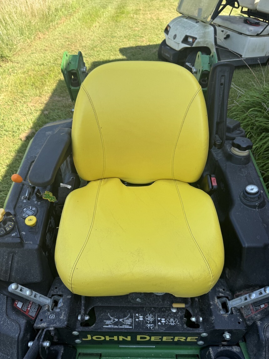 2015 John Deere Z930M Lawn Mower